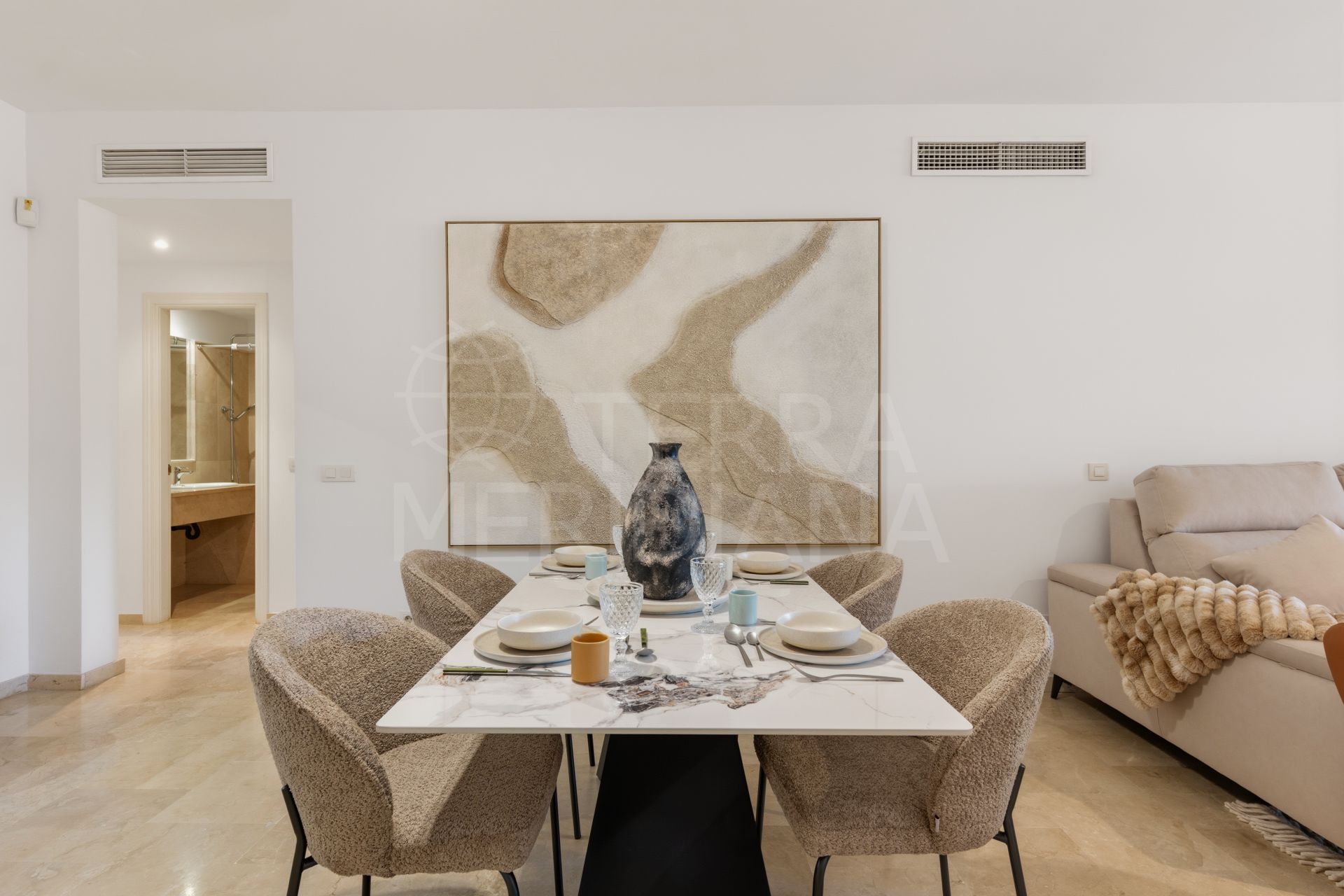 Ground Floor Apartment in El Campanario, Estepona