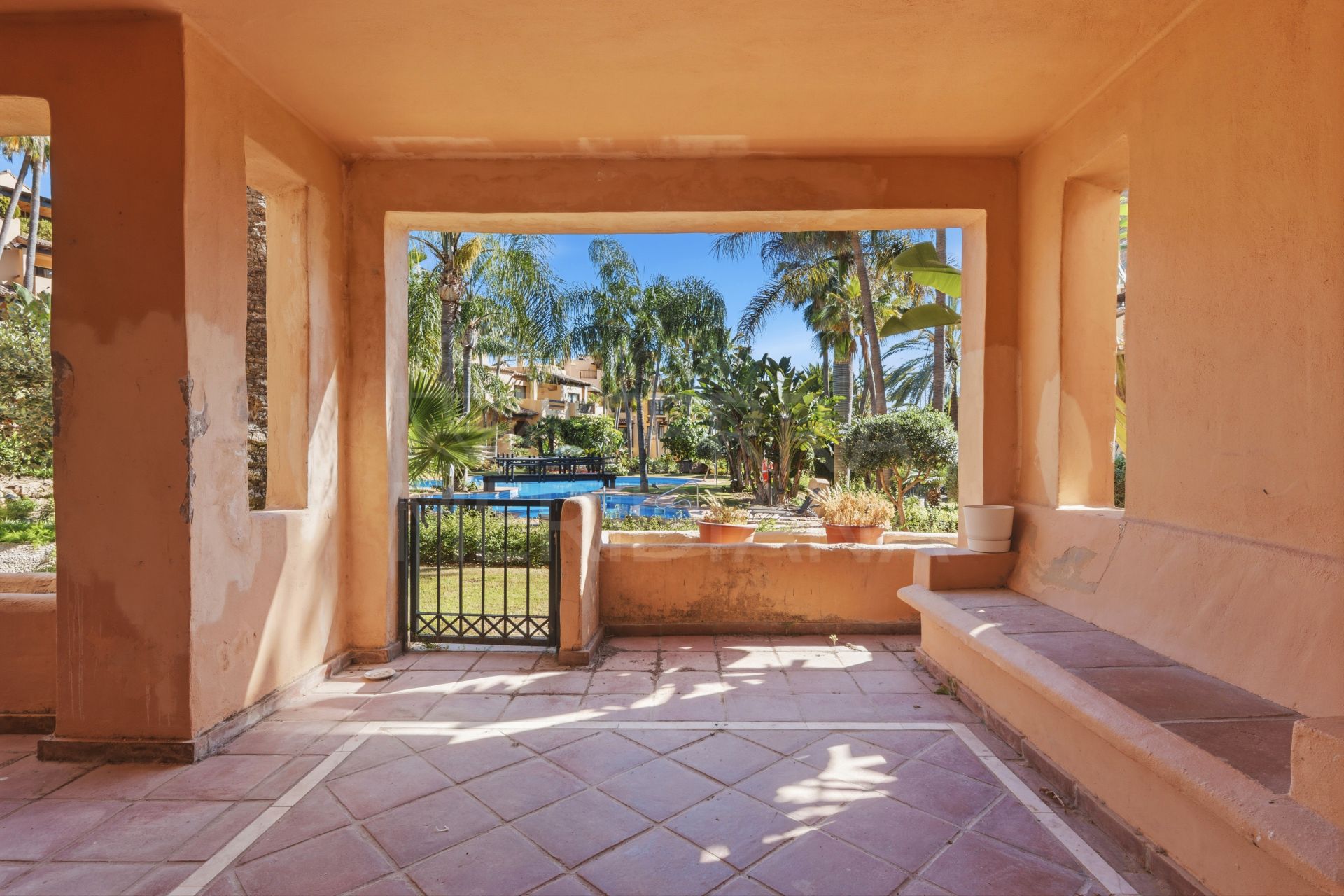 Ground Floor Apartment in El Campanario, Estepona