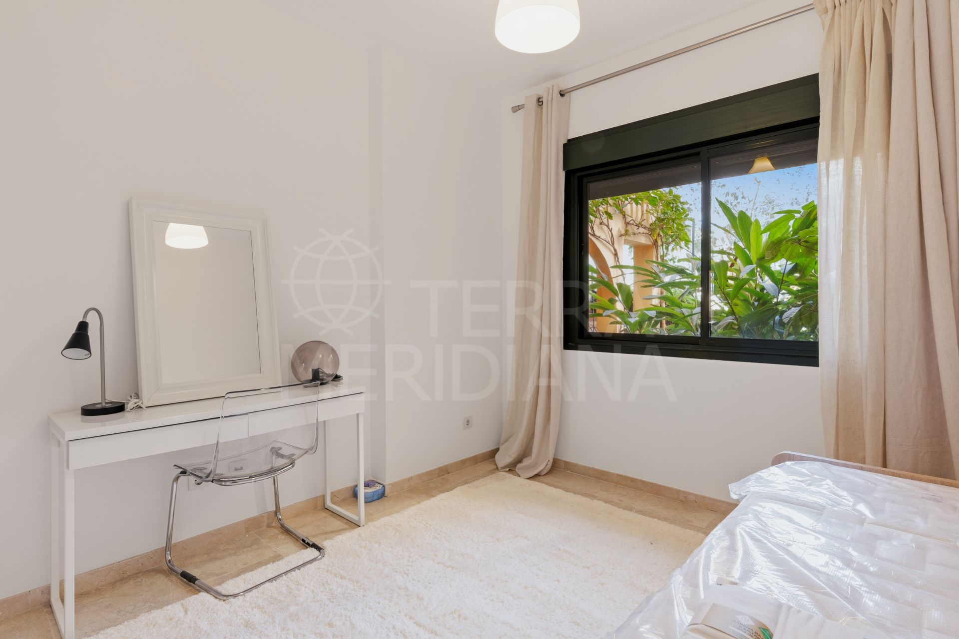 Ground Floor Apartment in El Campanario, Estepona