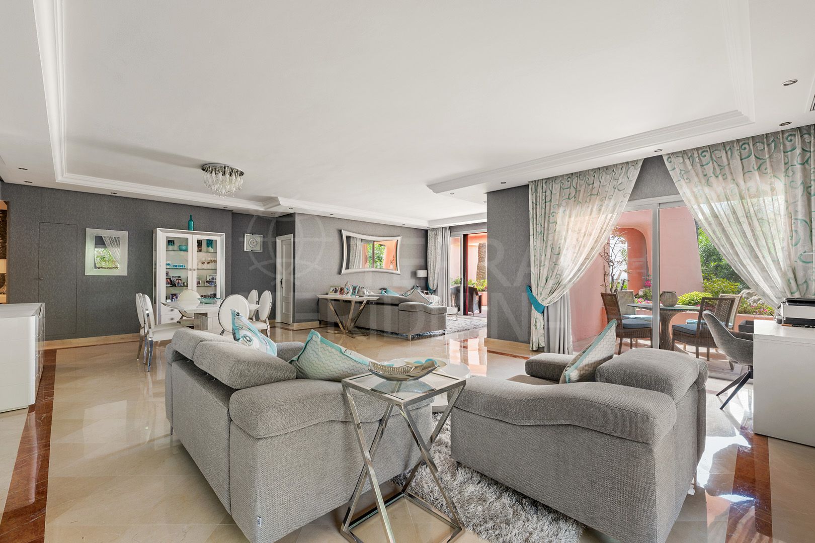 Ground Floor Apartment in Cabo Bermejo, Estepona