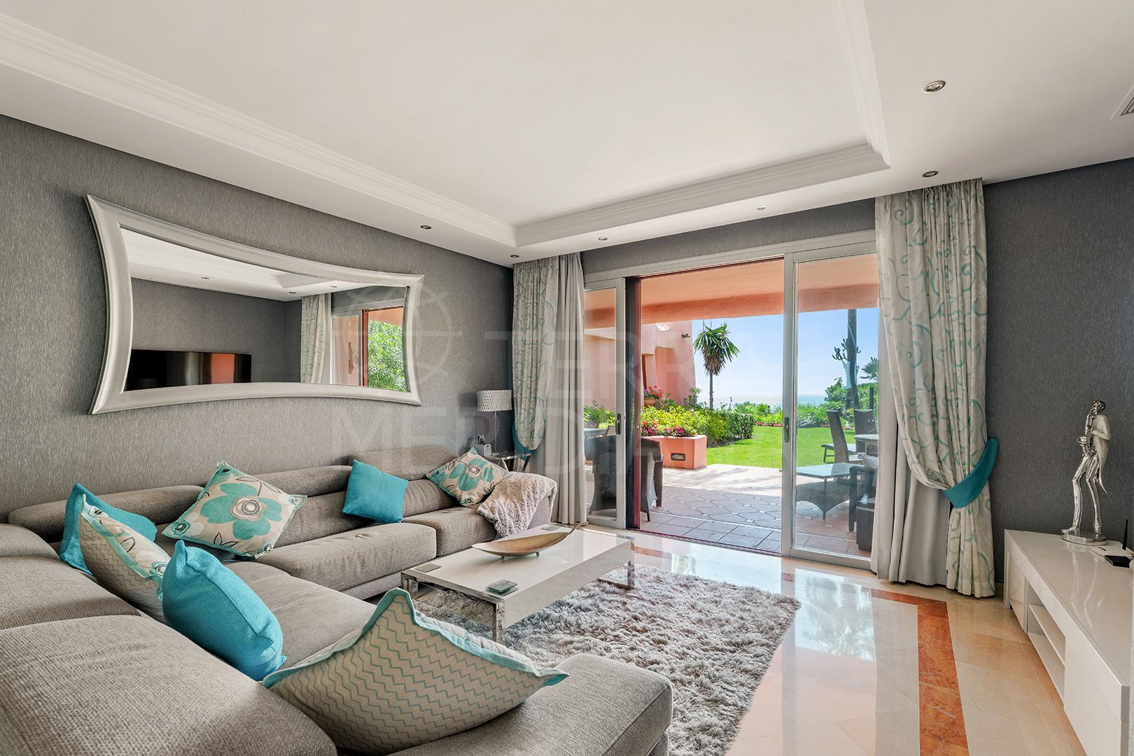 Ground Floor Apartment in Cabo Bermejo, Estepona