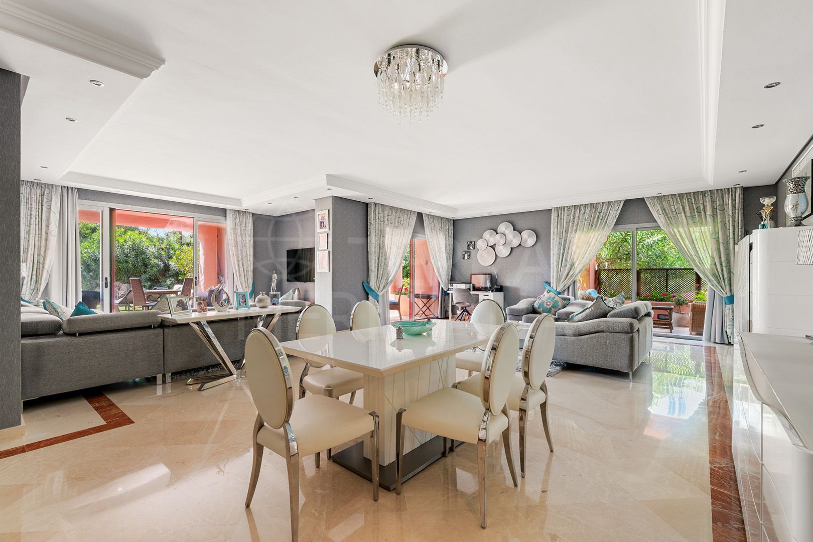 Ground Floor Apartment in Cabo Bermejo, Estepona