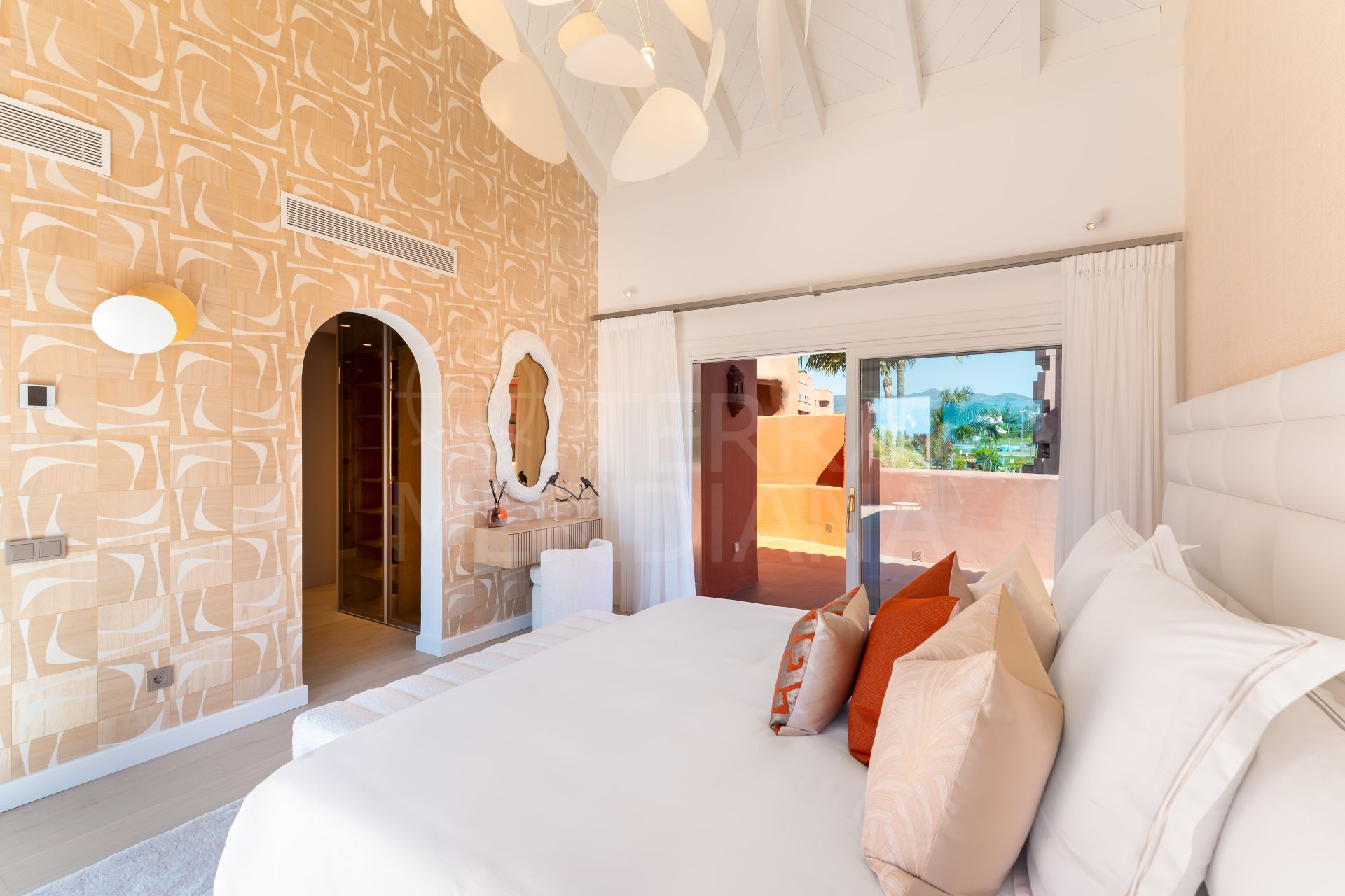 Penthouse in Torre Bermeja, Estepona