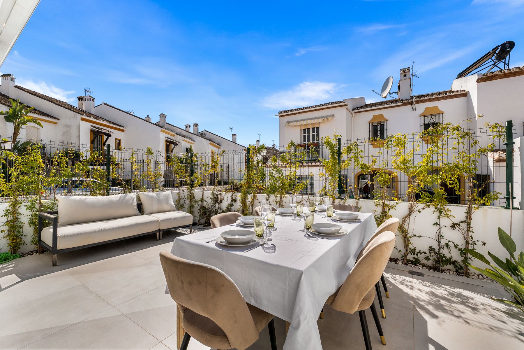 Town House in Diana Park, Estepona
