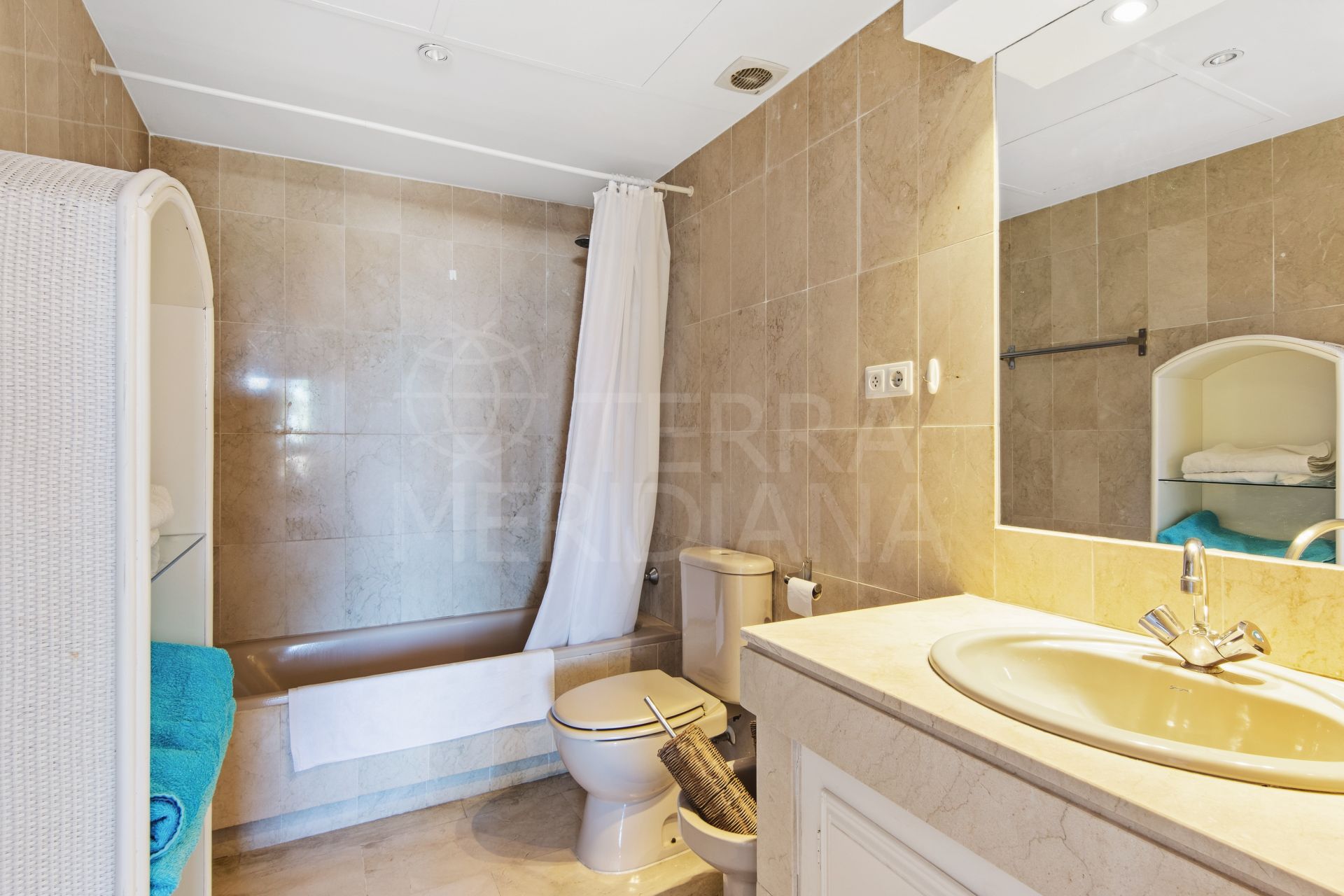 Apartment in Estepona Golf, Estepona