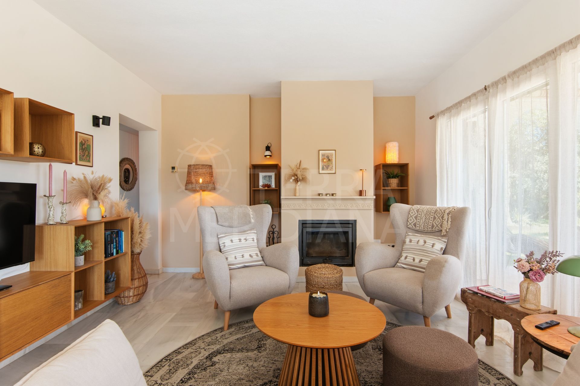 Villa in La Alberdina, Estepona