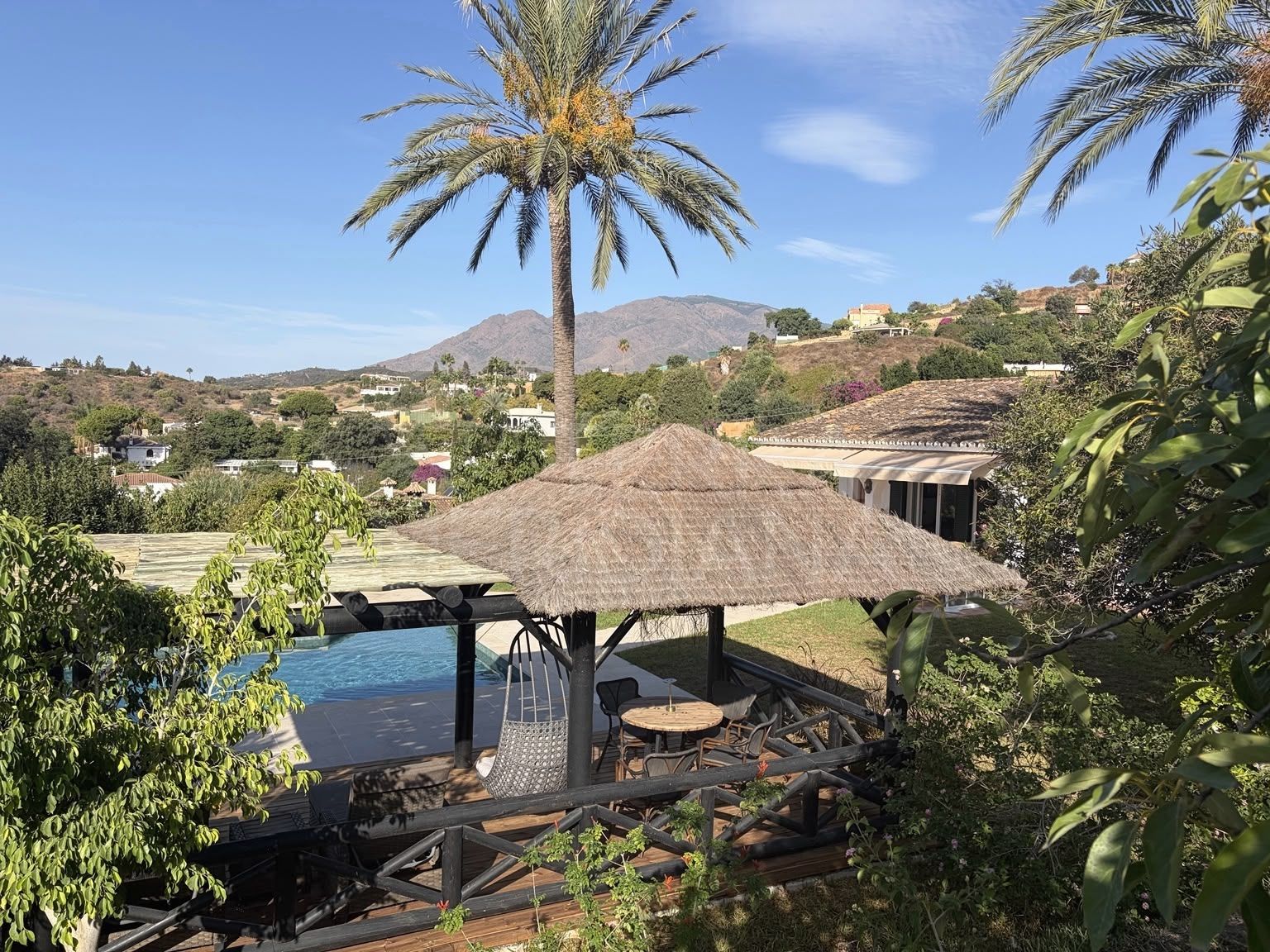 Villa in La Alberdina, Estepona