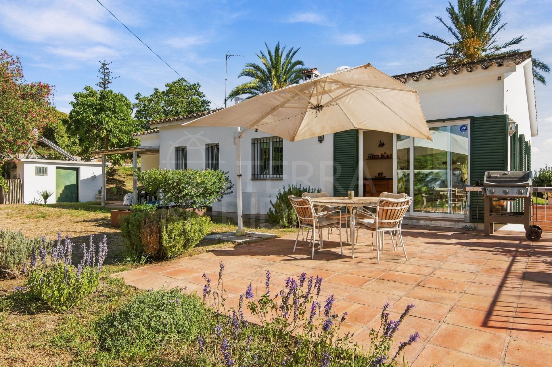 Villa in La Alberdina, Estepona