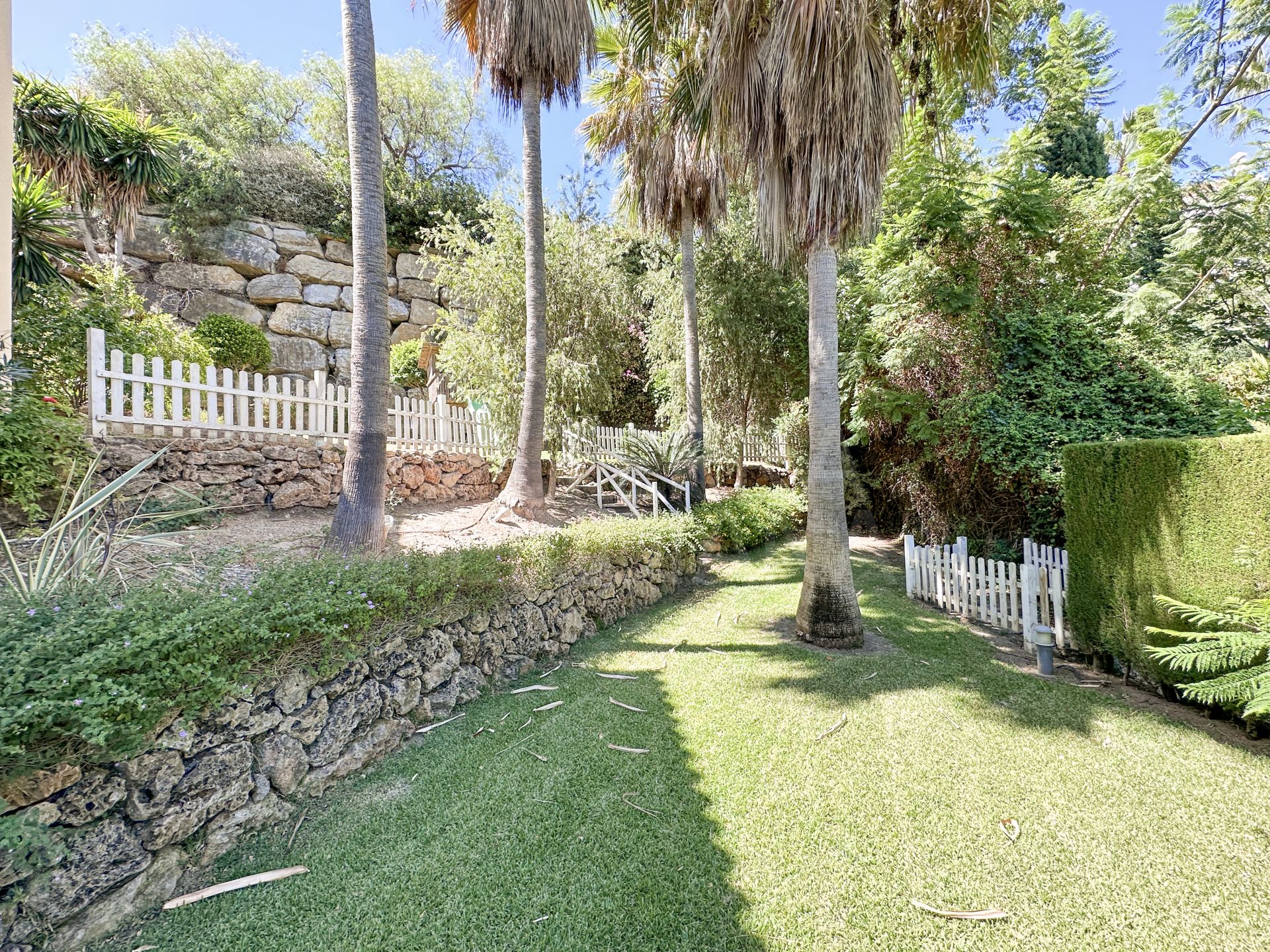 Villa in Los Altos del Paraiso, Estepona