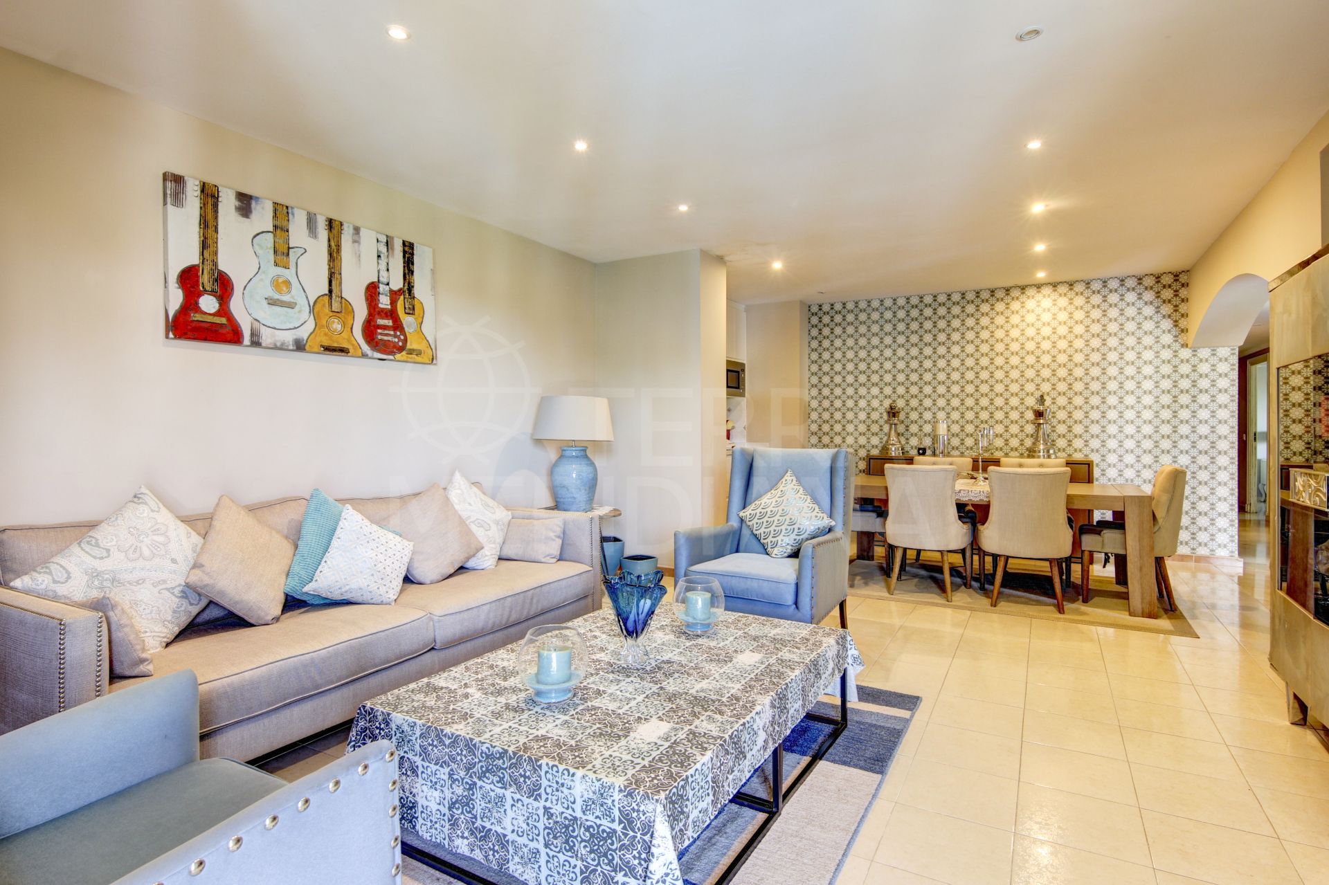 Villa in Los Altos del Paraiso, Estepona