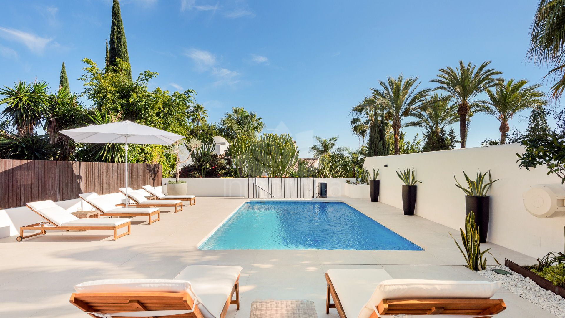 Semi Detached Villa in Balcones de Sierra Blanca, Marbella