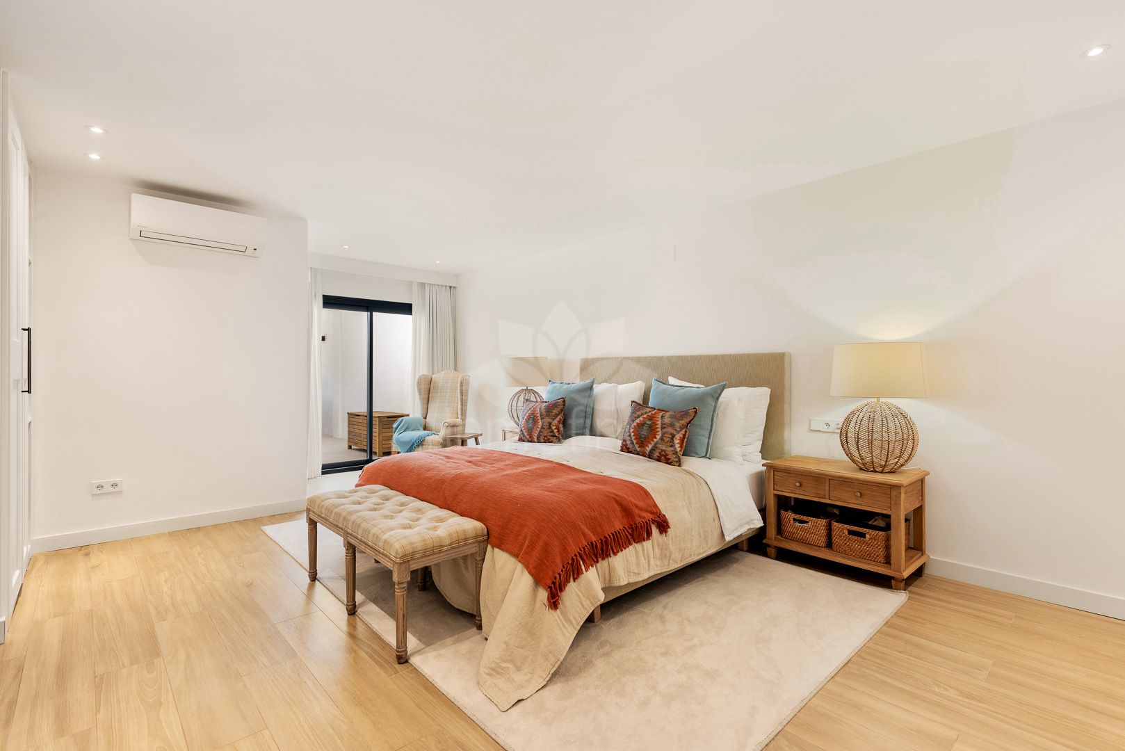 Semi Detached Villa in Balcones de Sierra Blanca, Marbella