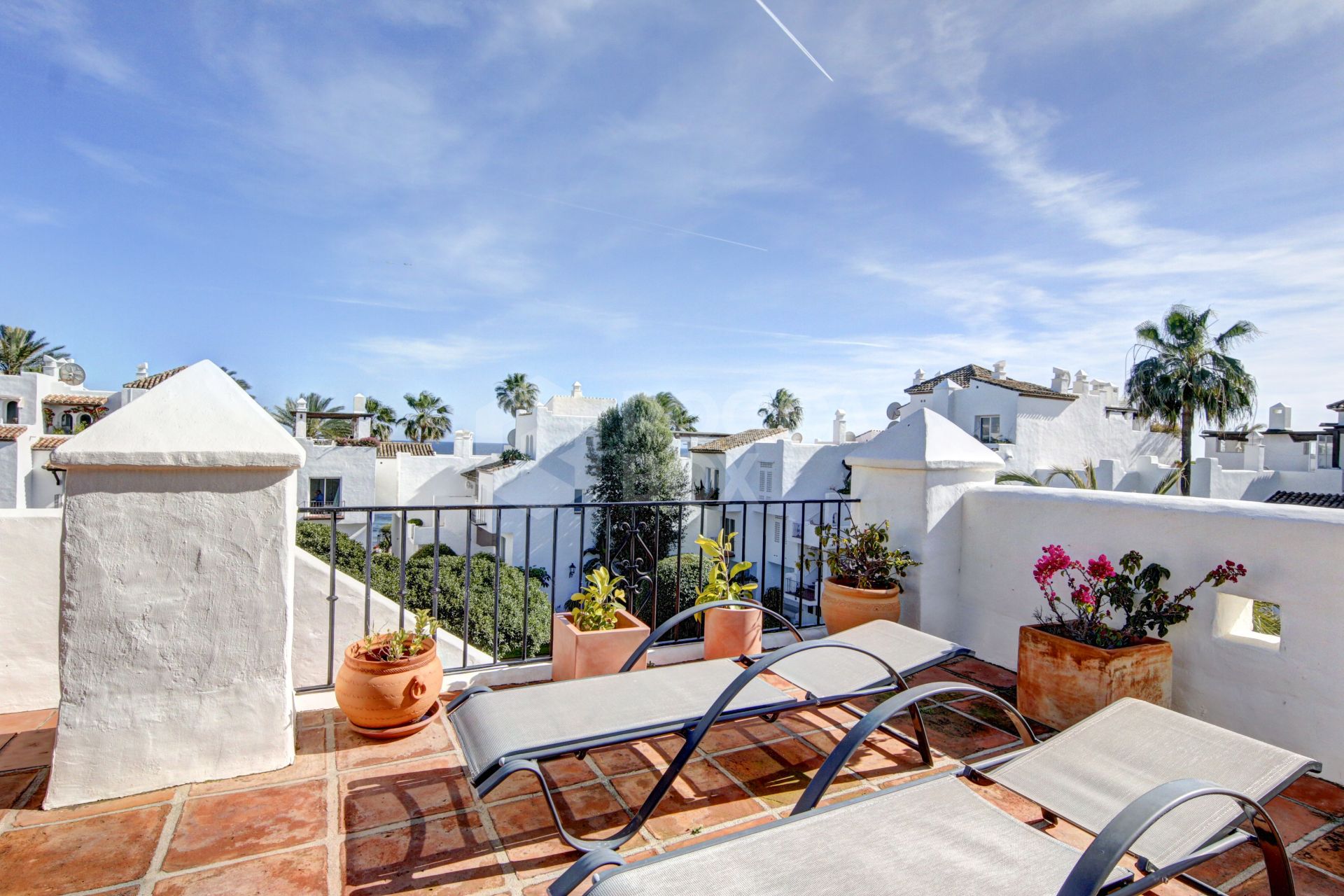 Presenting a Luxurious Beachside 2-Bedroom Duplex Penthouse for sale in Alcazaba Beach, Estepona