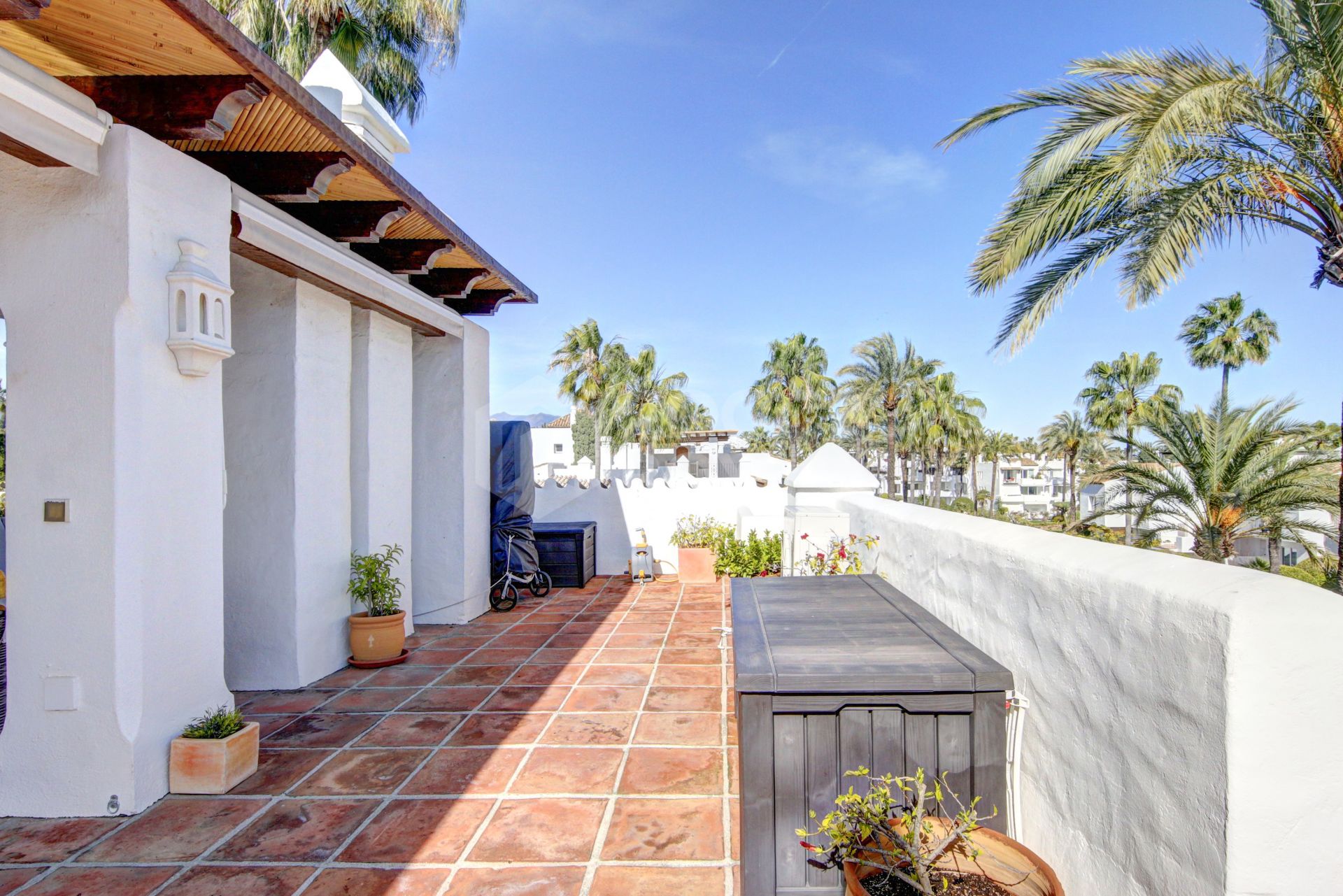 Presenting a Luxurious Beachside 2-Bedroom Duplex Penthouse for sale in Alcazaba Beach, Estepona