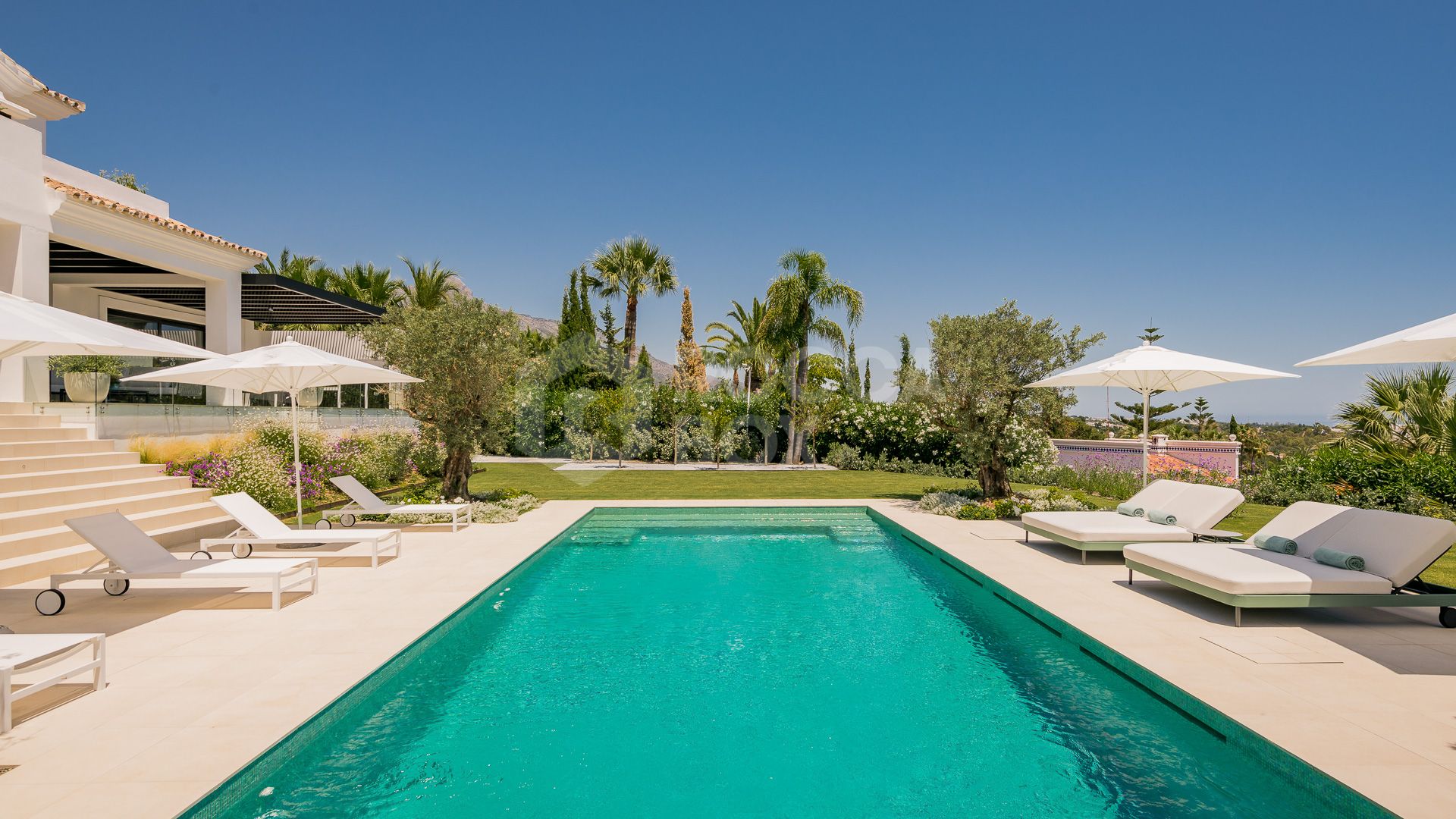 Modern villa for sale designed by Miguel Tobal with panoramic sea views, Nueva Andalucia