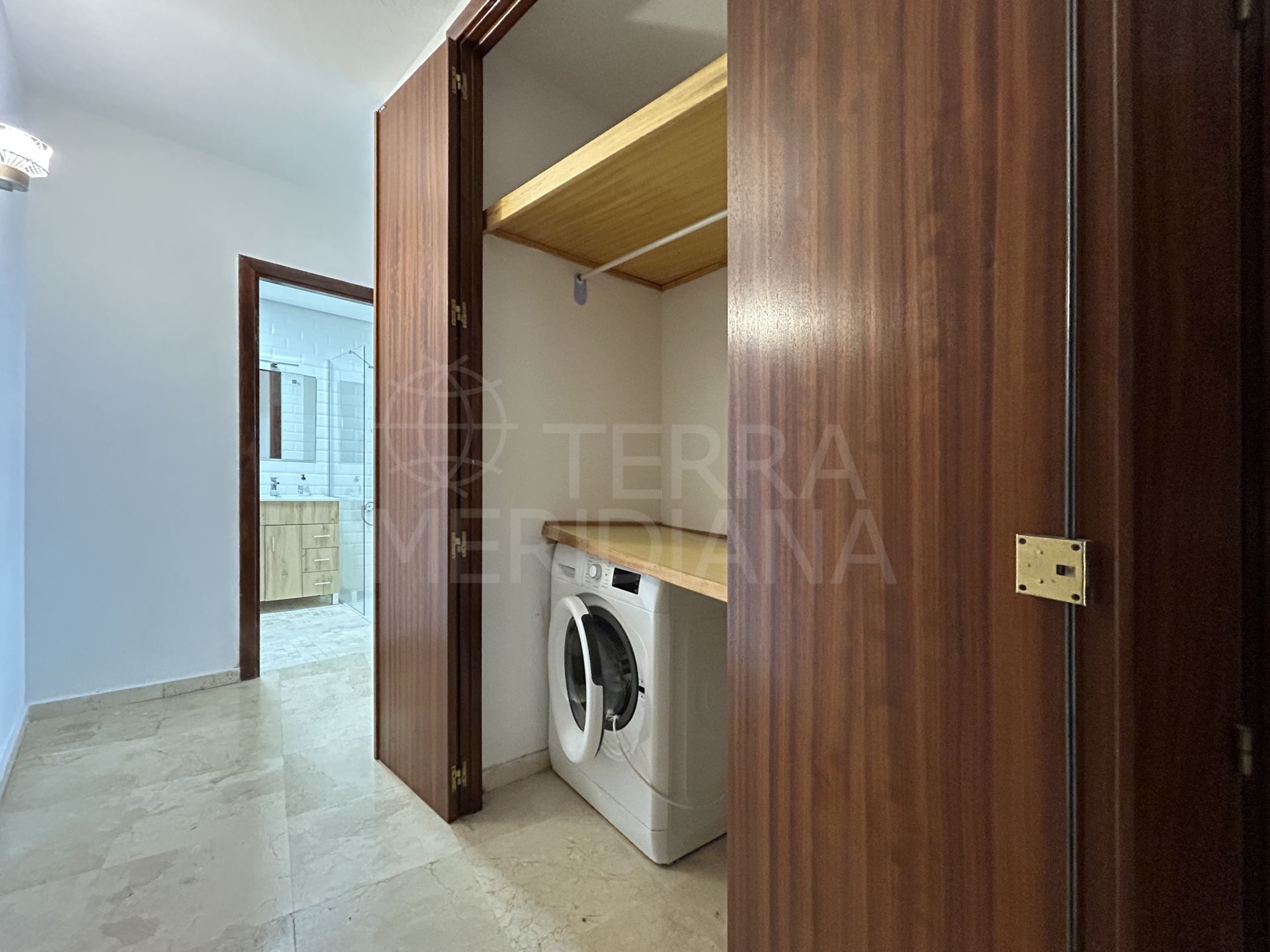 Apartment in Puerto Paraíso, Estepona