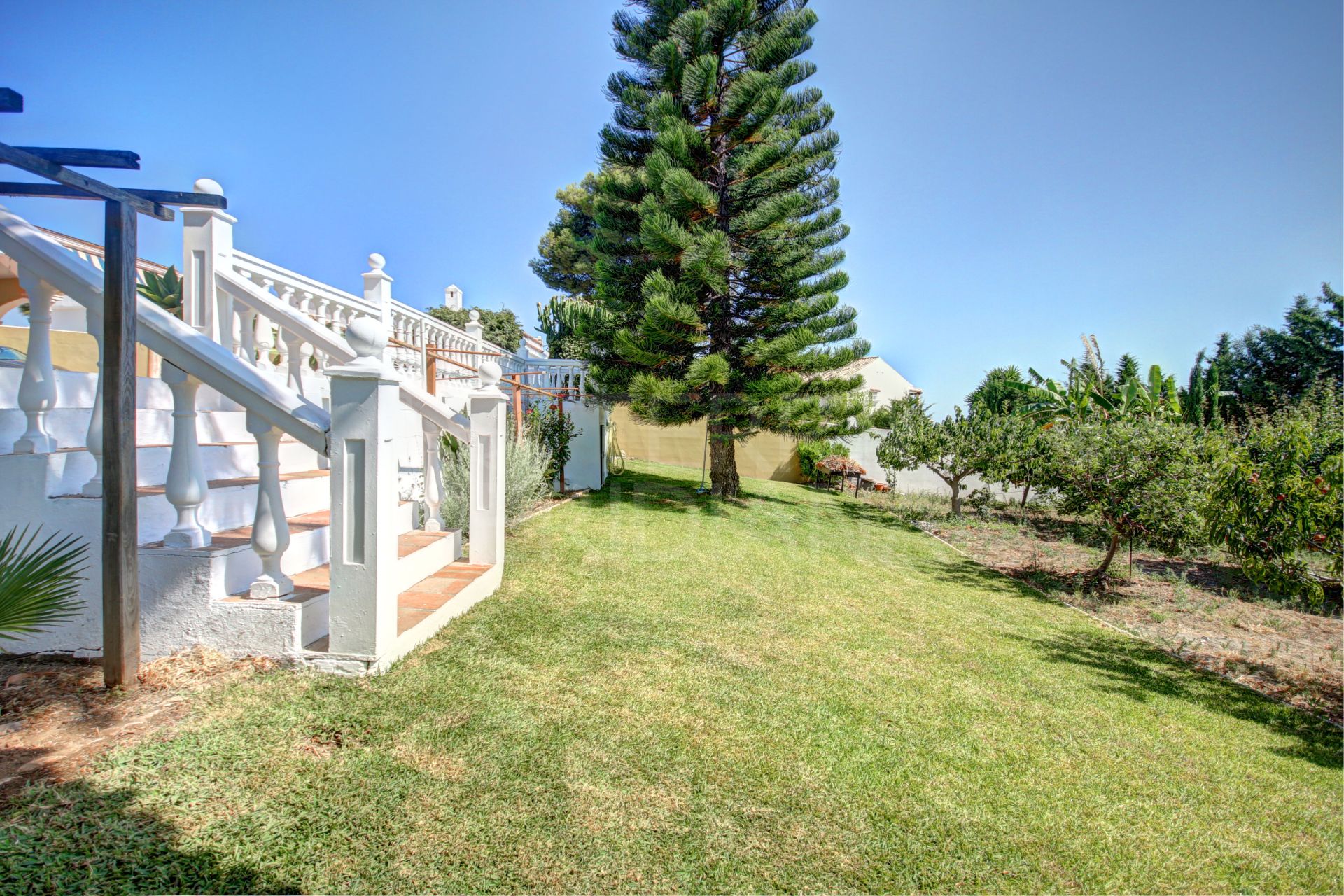 Villa in Puerto Romano, Estepona