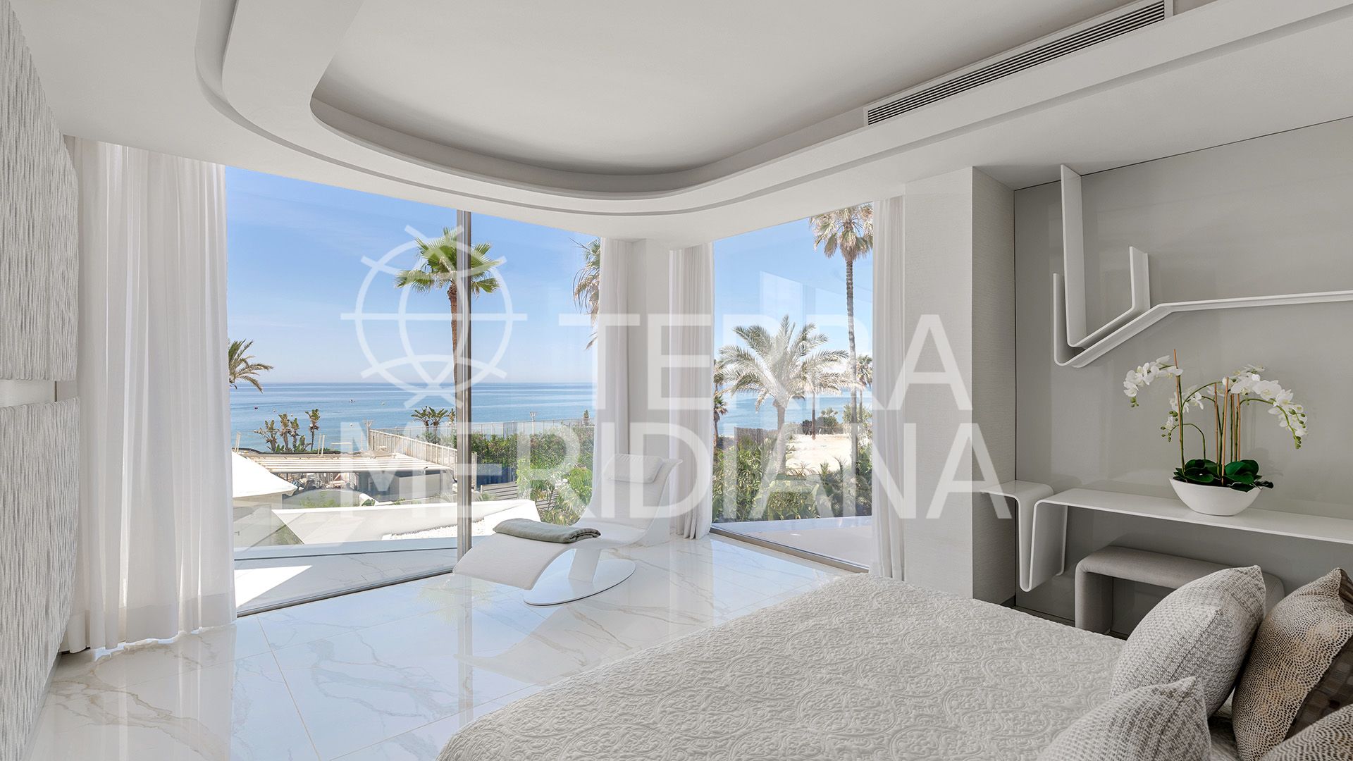 Villa in Los Monteros Playa, Marbella
