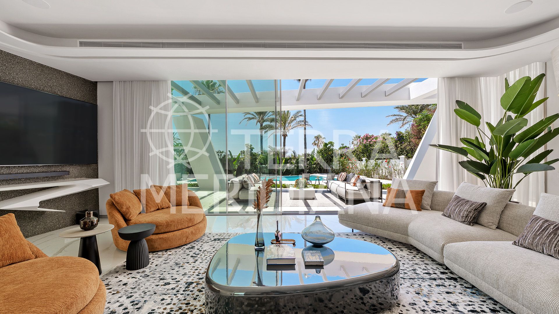 Villa in Los Monteros Playa, Marbella