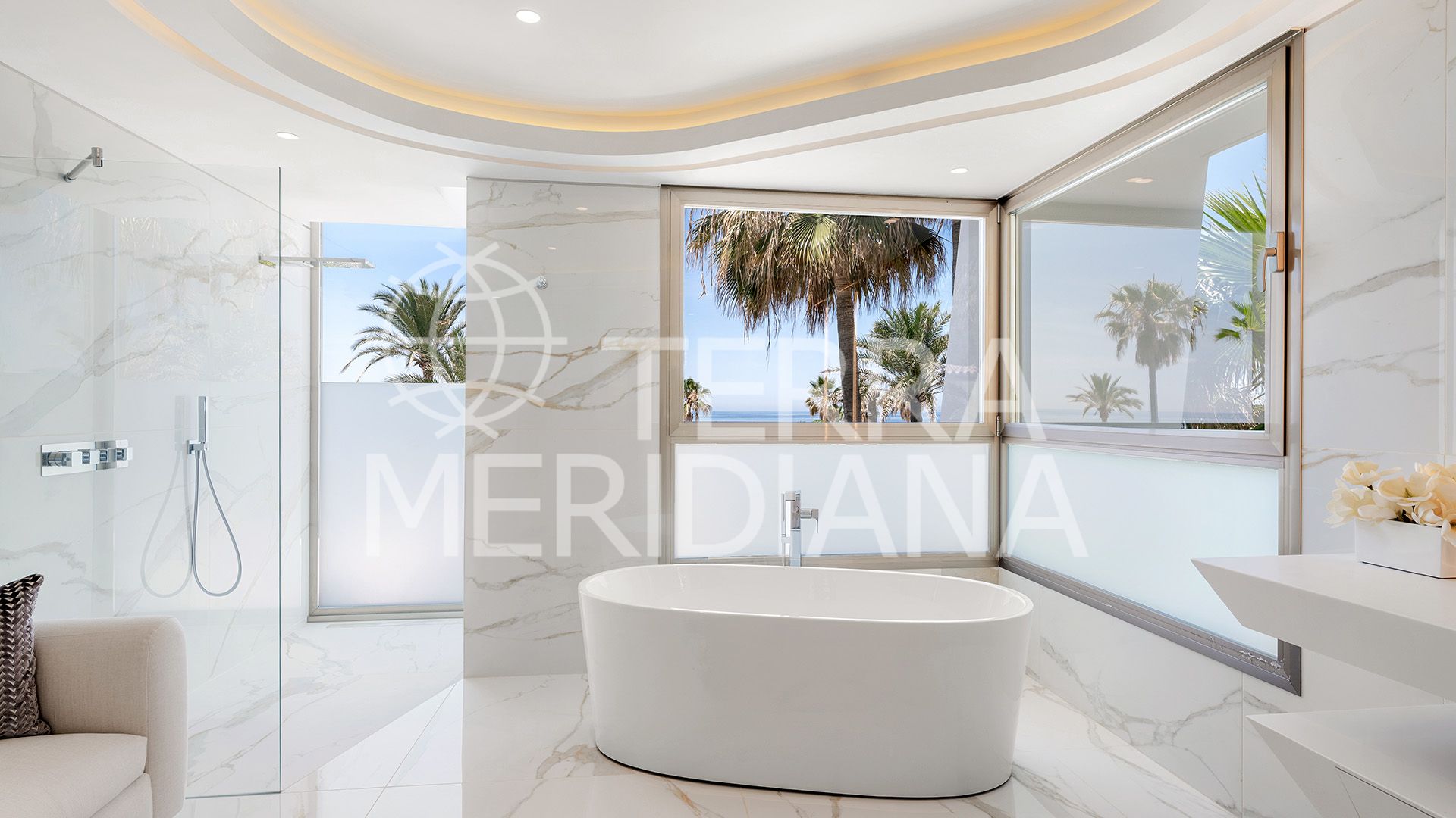 Villa in Los Monteros Playa, Marbella