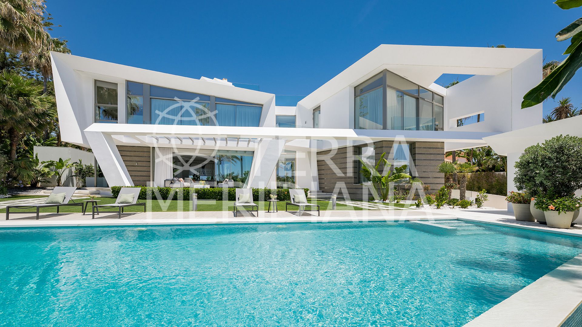 Villa in Los Monteros Playa, Marbella