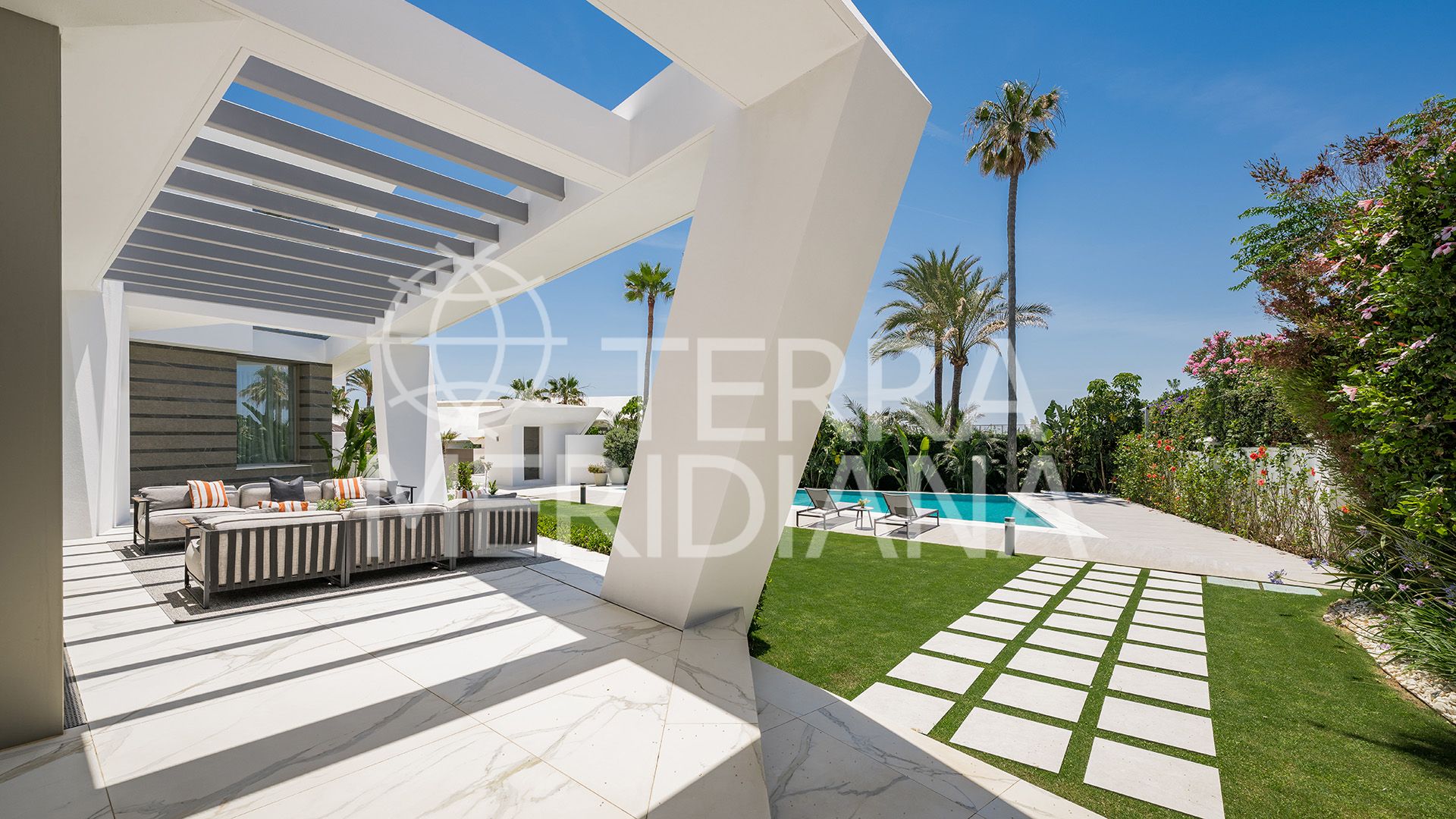 Villa in Los Monteros Playa, Marbella