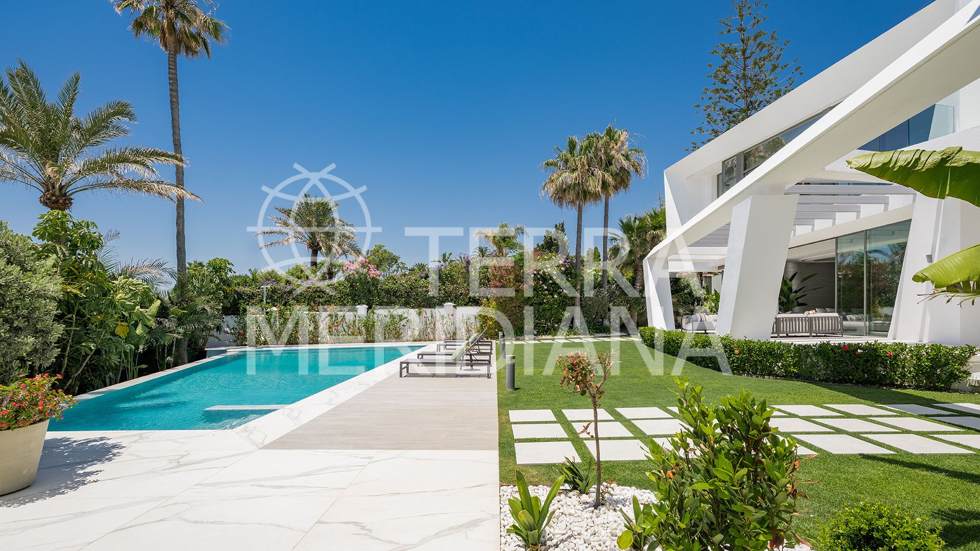 Villa in Los Monteros Playa, Marbella