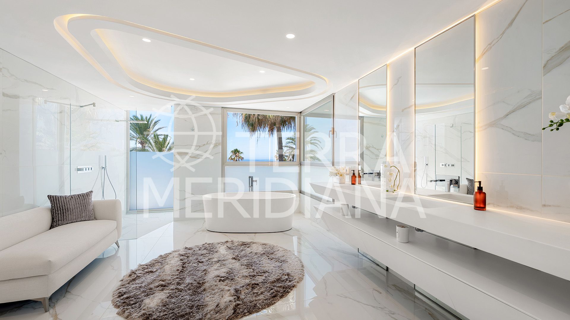 Villa in Los Monteros Playa, Marbella