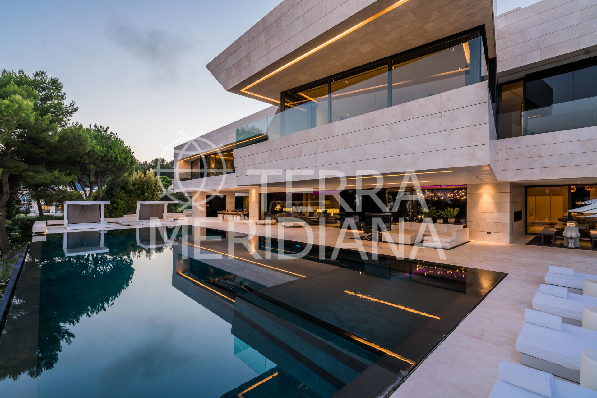 Villa in Cascada de Camojan, Marbella