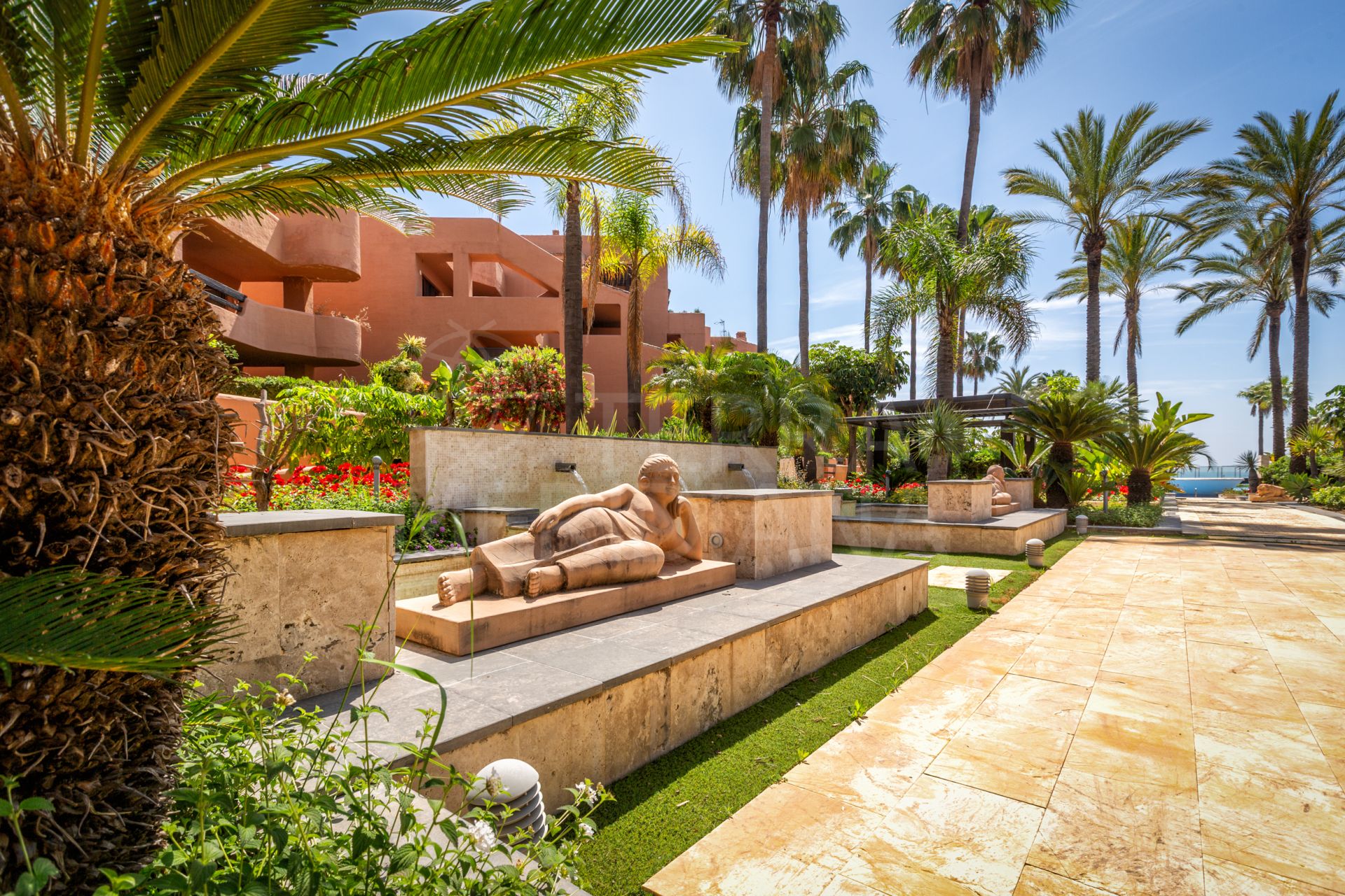 Apartment in Mar Azul, Estepona