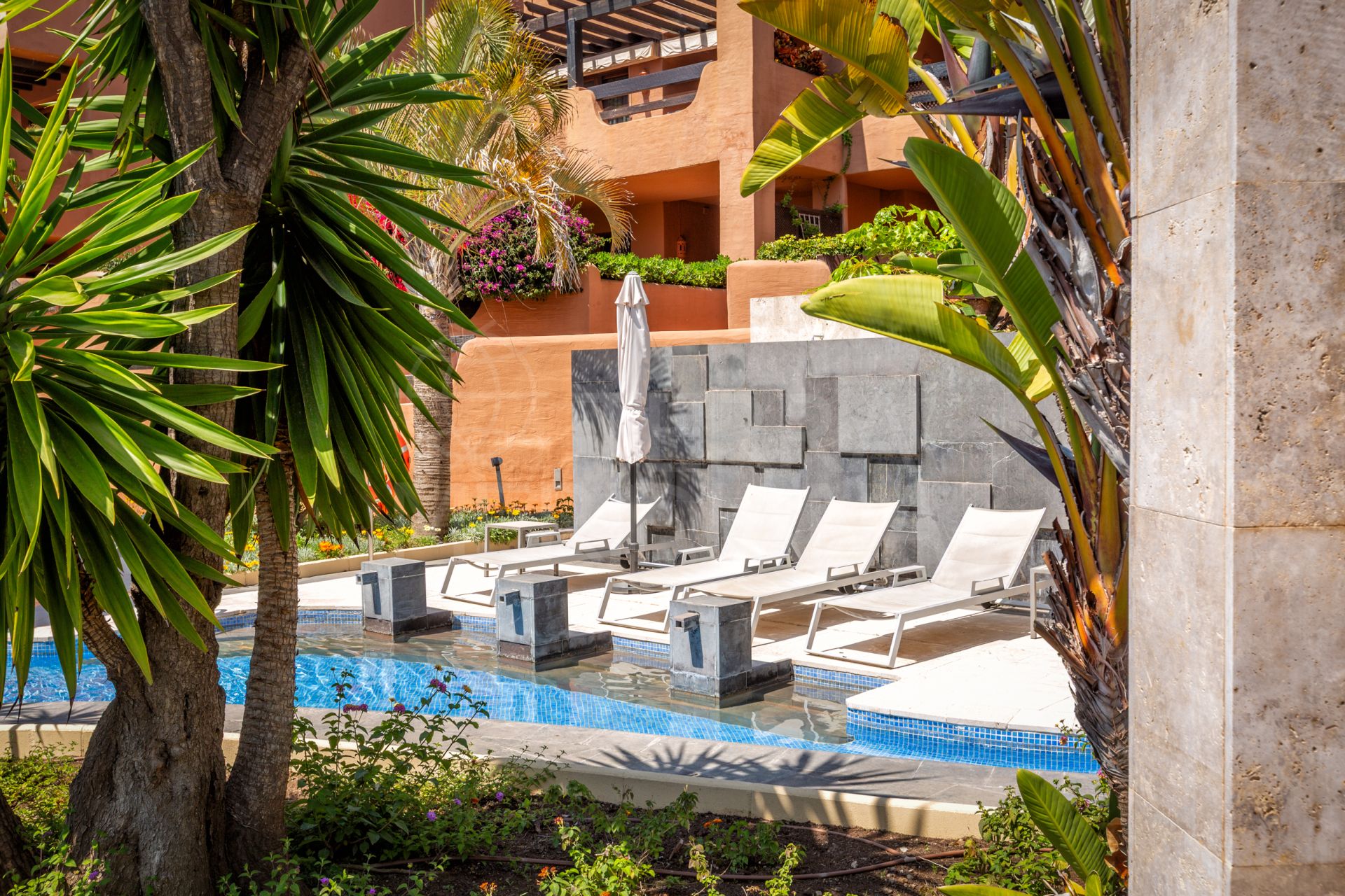 Apartment in Mar Azul, Estepona