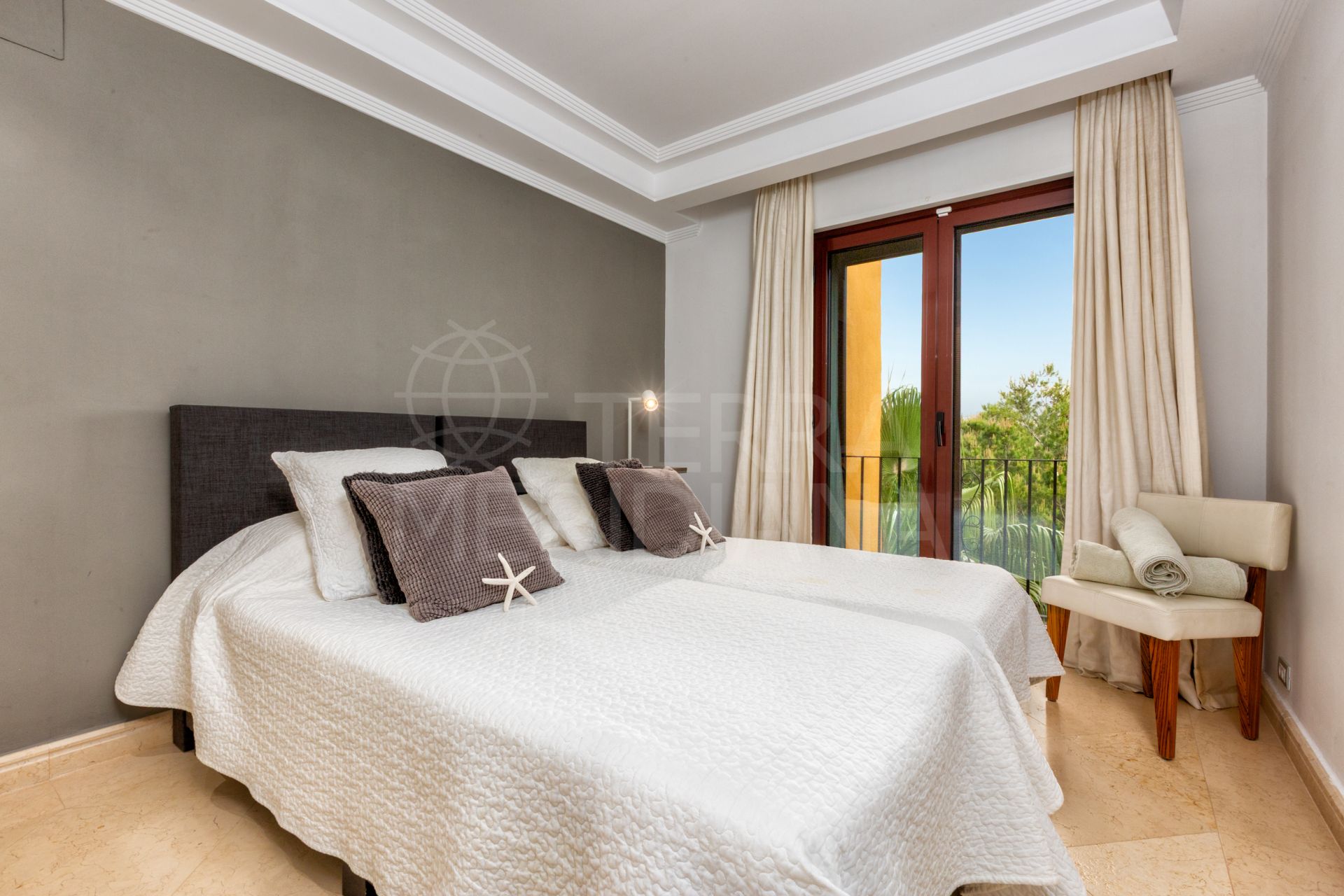 Penthouse in Los Granados del Mar, Estepona