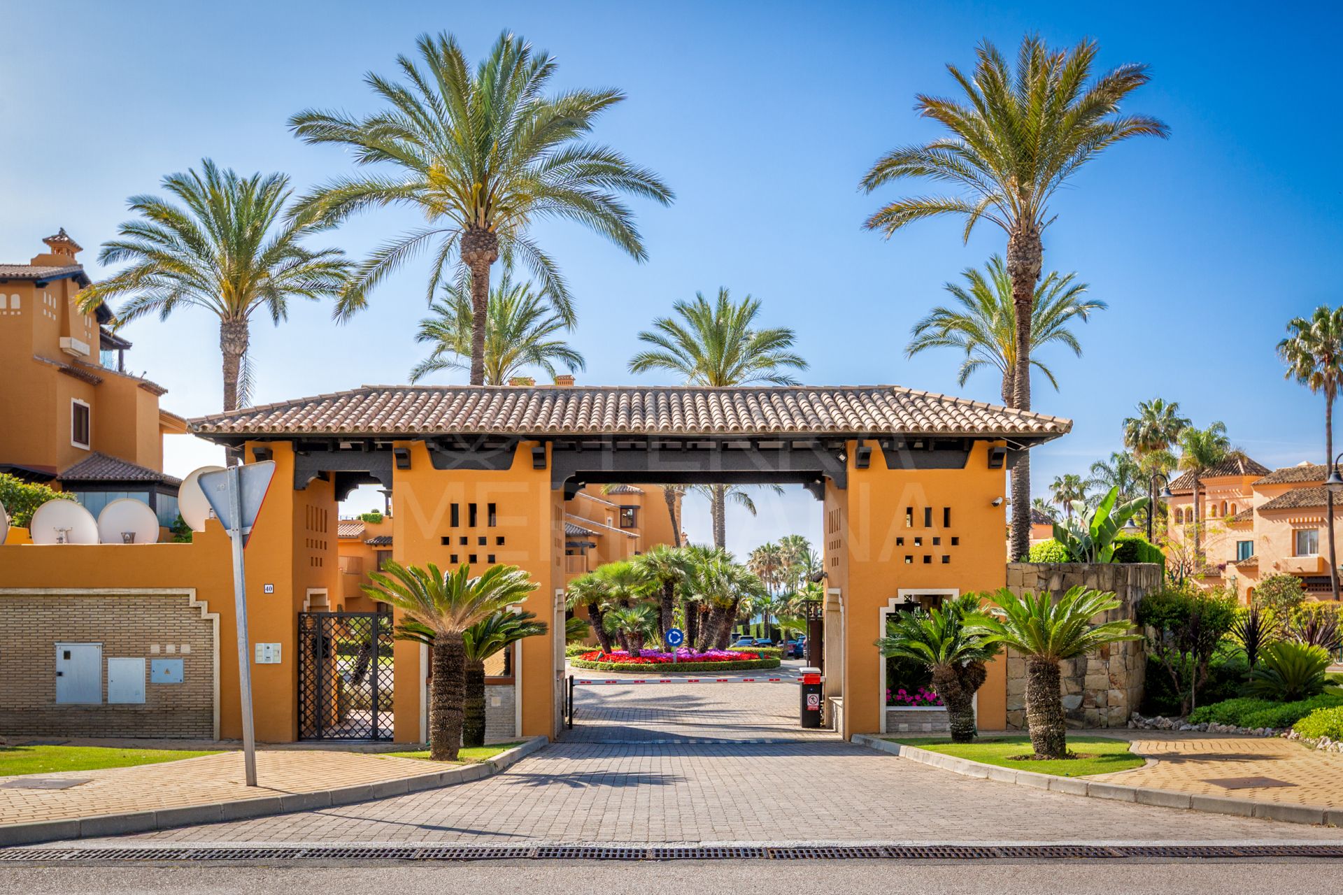 Penthouse in Los Granados del Mar, Estepona