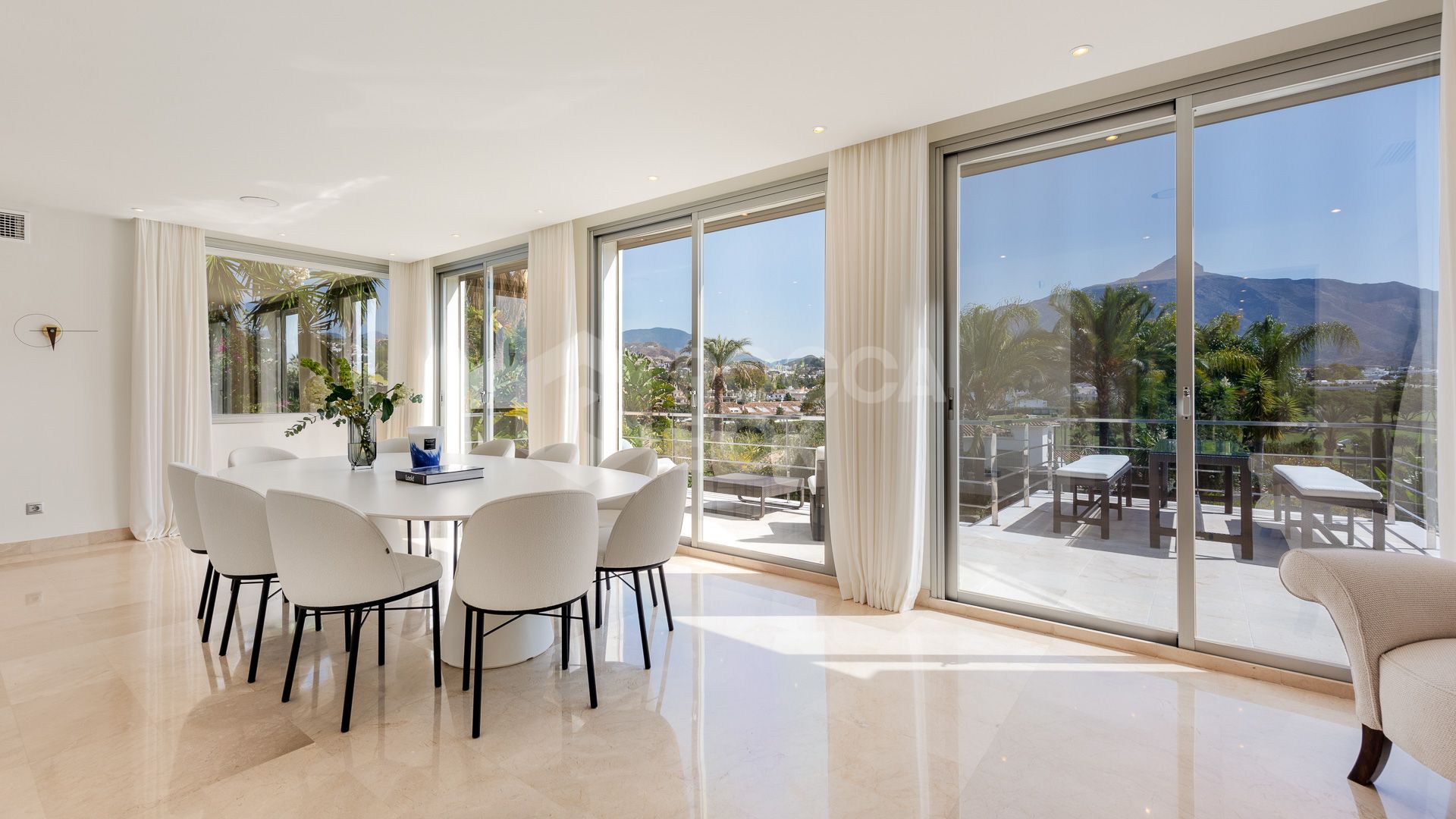 Luxury villa for sale in Las Brisas, Nueva Andalucia, Marbella