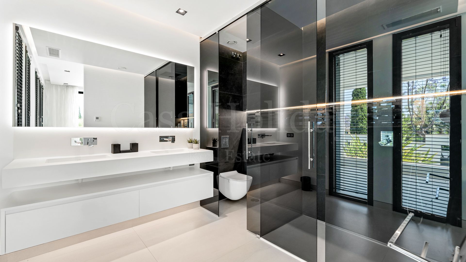 Villa en Los Flamingos Golf, Benahavis