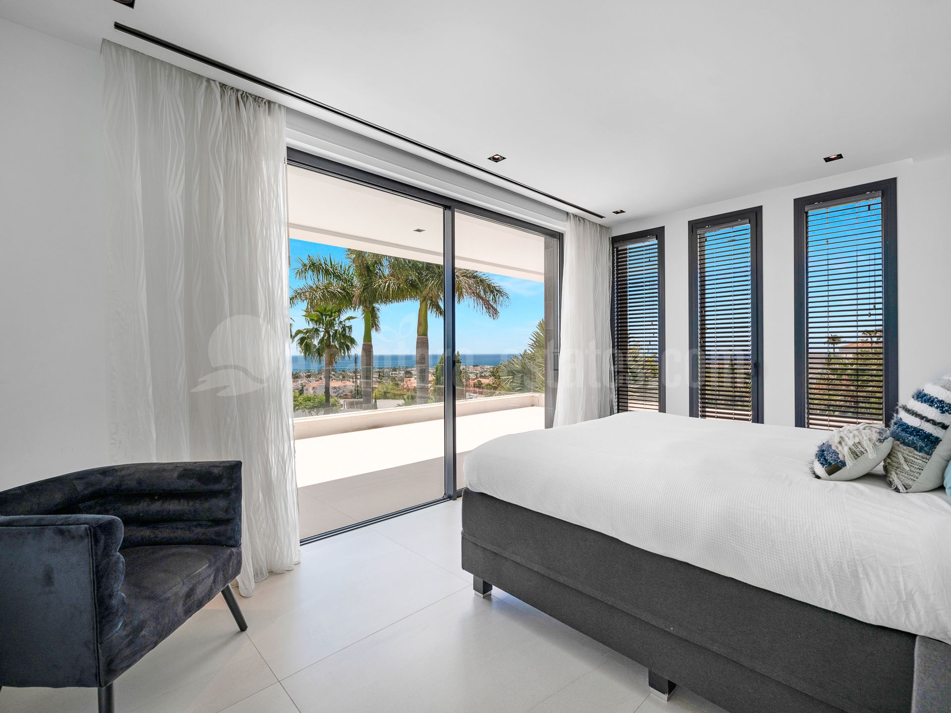 Villa in Los Flamingos Golf, Benahavis