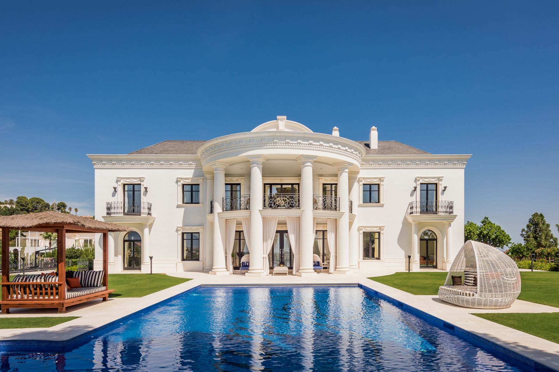 Majestic Villa in Hacienda Las Chapas | Engel & Völkers Marbella