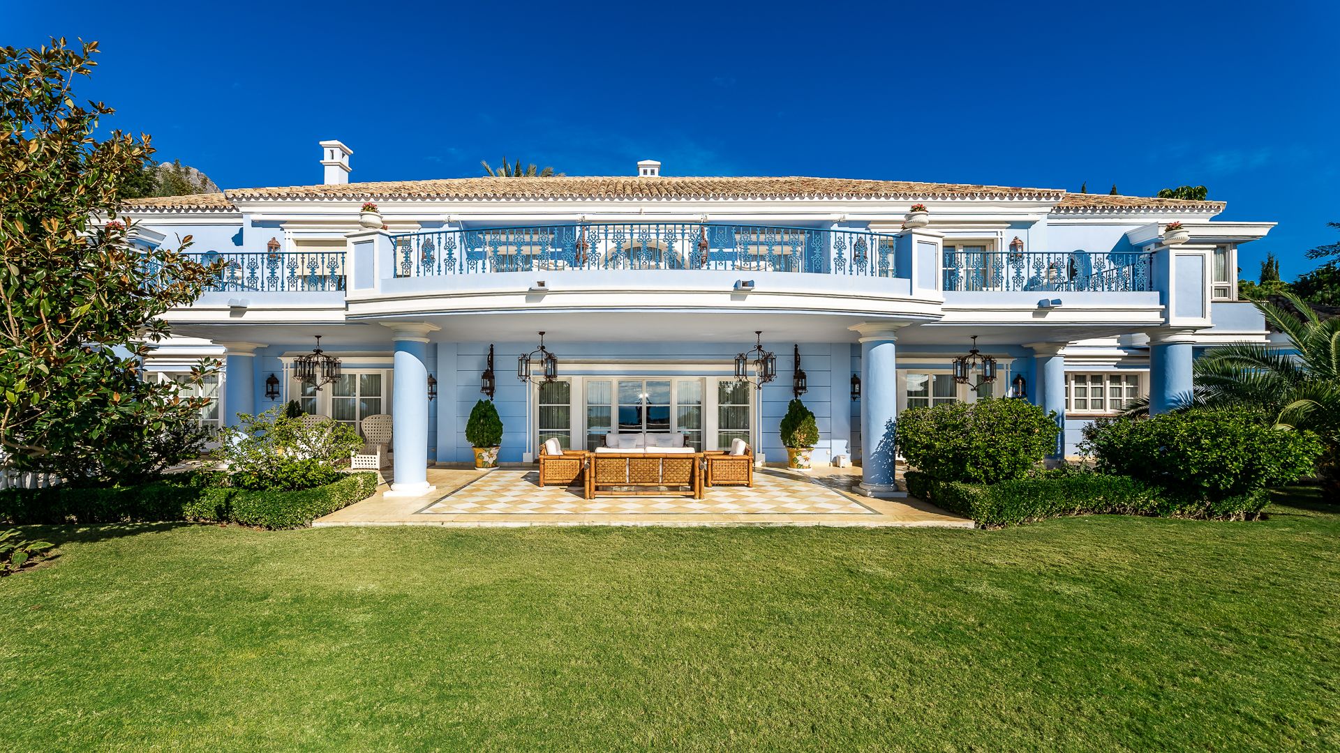 Exquisite Villa with Panoramic Views in Nagüeles | Engel & Völkers Marbella