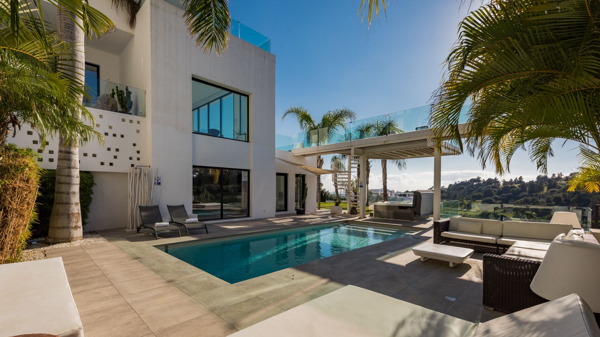 Modern villa with panoramic sea views, La Alquería | Engel & Völkers Marbella