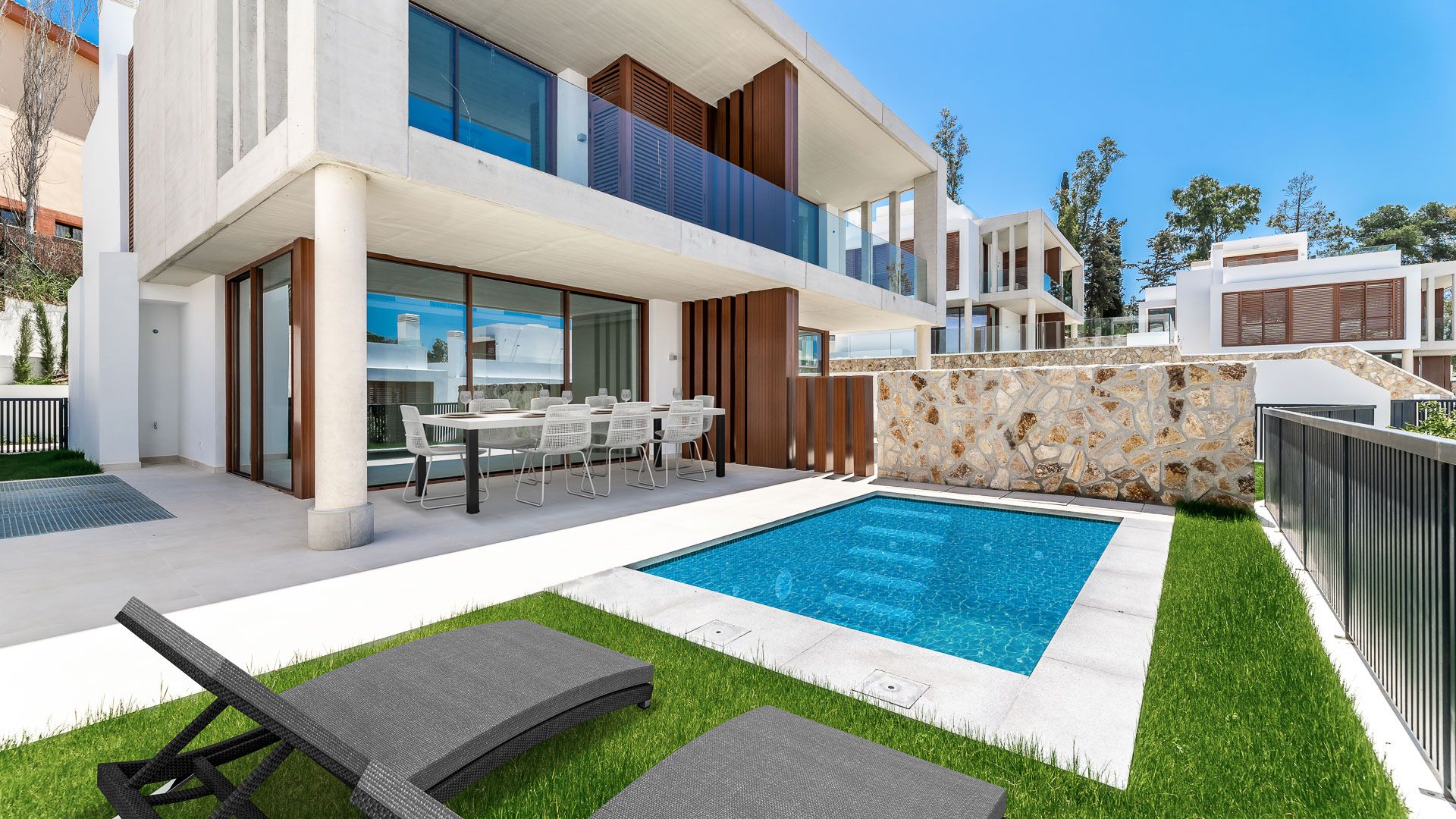 New Built Villa Walking distance to the Beach | Engel & Völkers Marbella