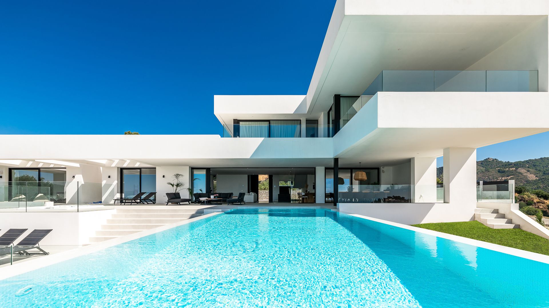 Cutting Edge Designer Villa with Panoramic Sea Views | Engel & Völkers Marbella
