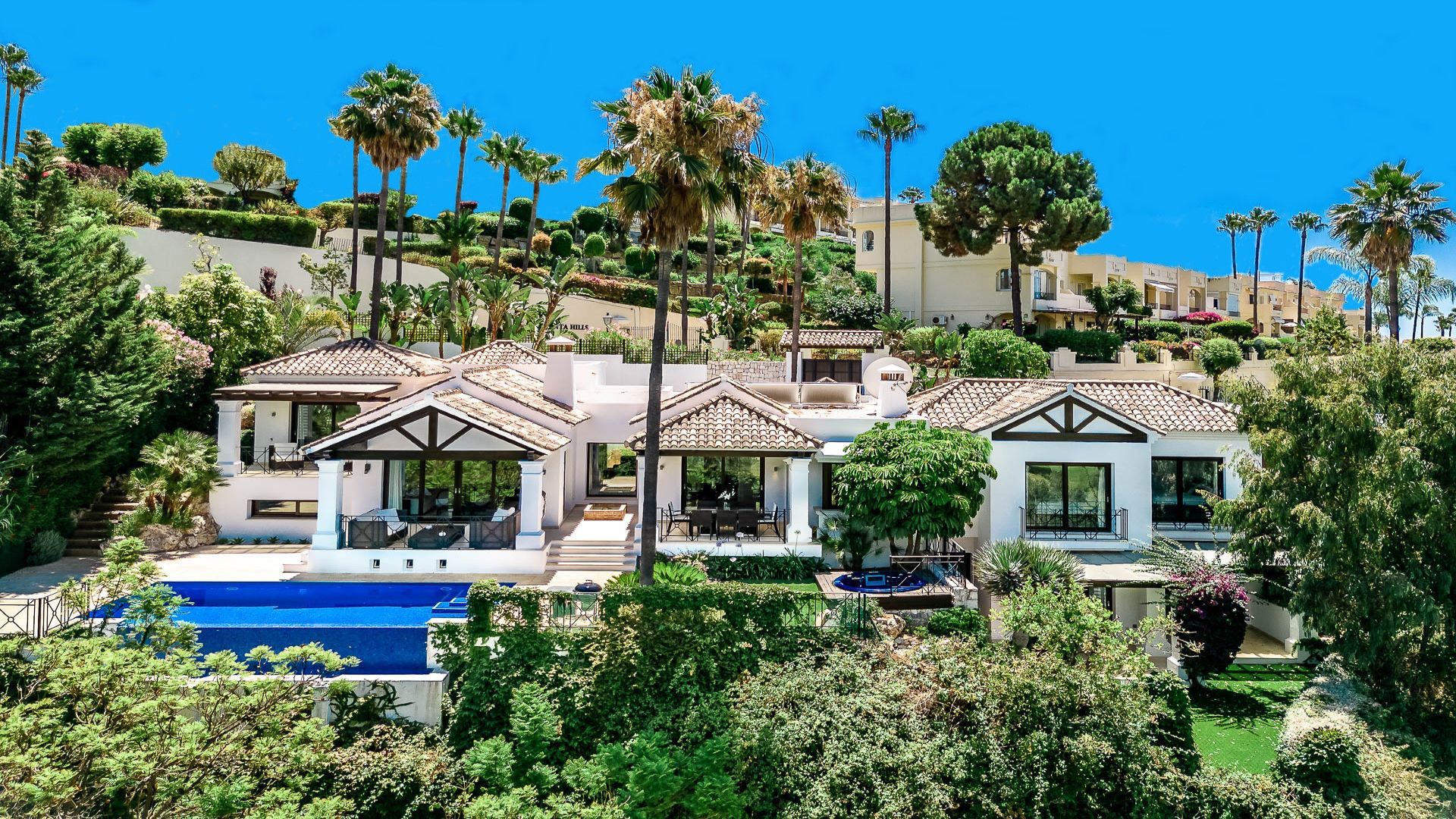 Immaculate frontline golf villa in La Quinta | Engel & Völkers Marbella