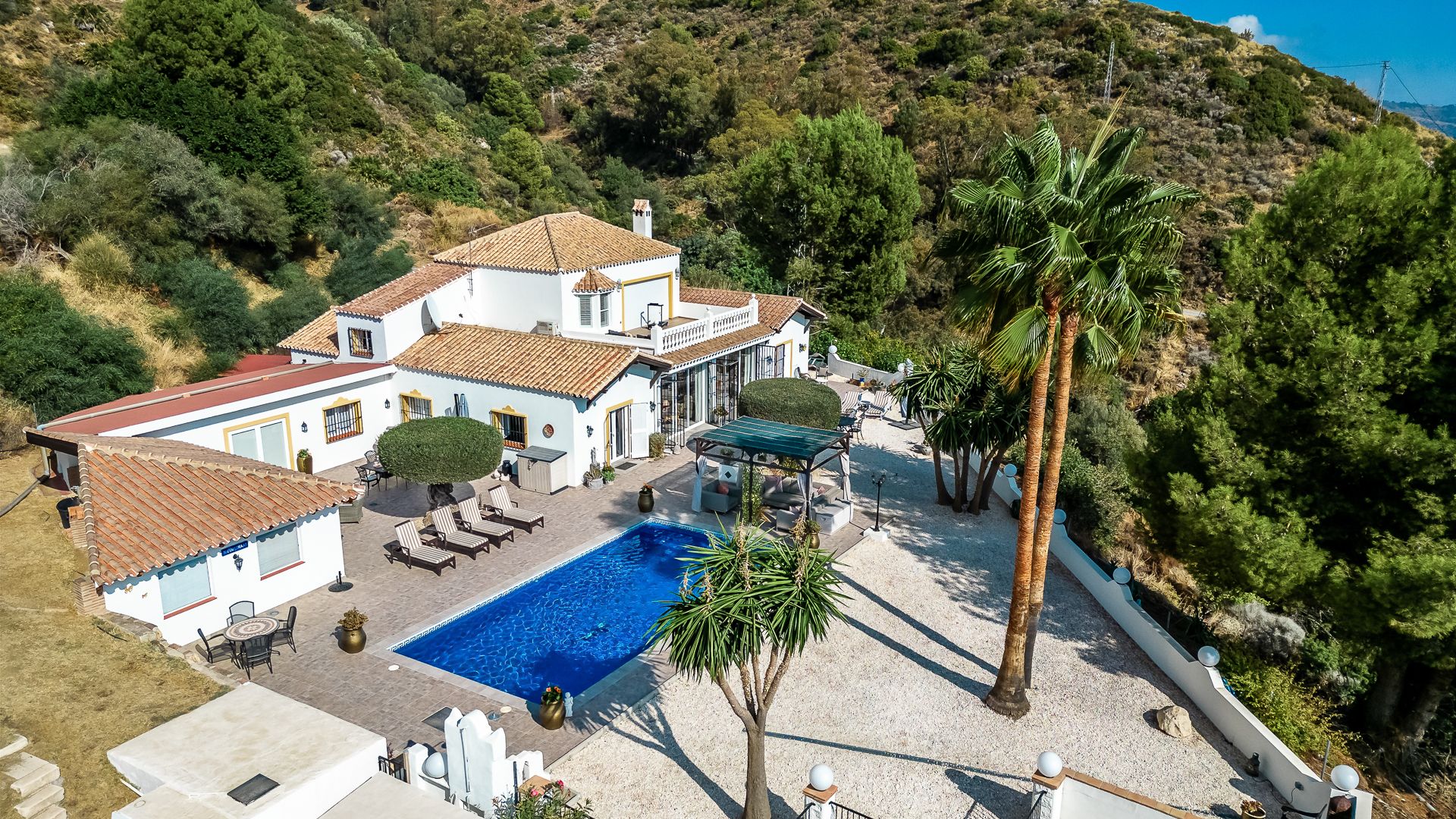 Villa with Stunning Views 5 Minutes from Marbella | Engel & Völkers Marbella