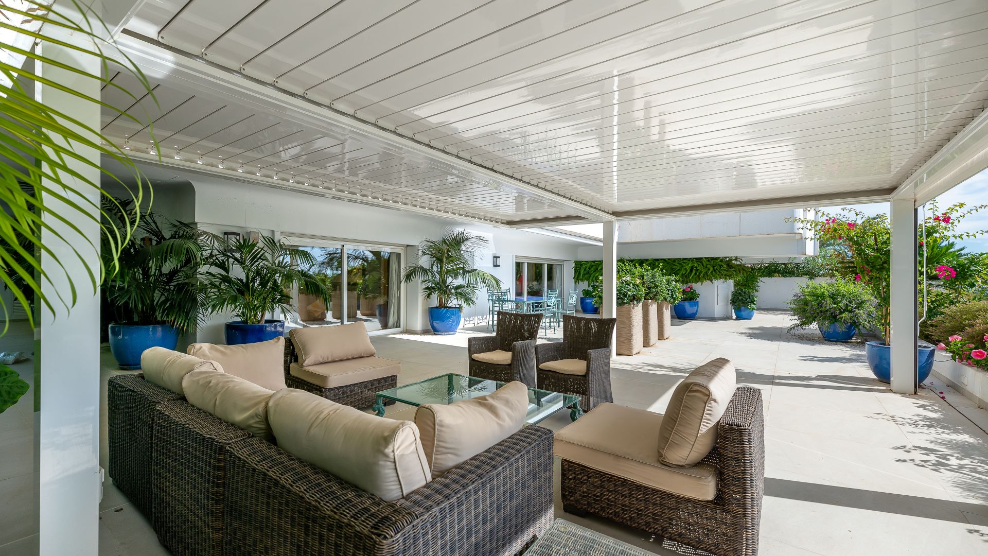 Grand & Elegant Ground Floor Apartment in Las Terrazas de Lomas de Marbella Club | Engel & Völkers Marbella