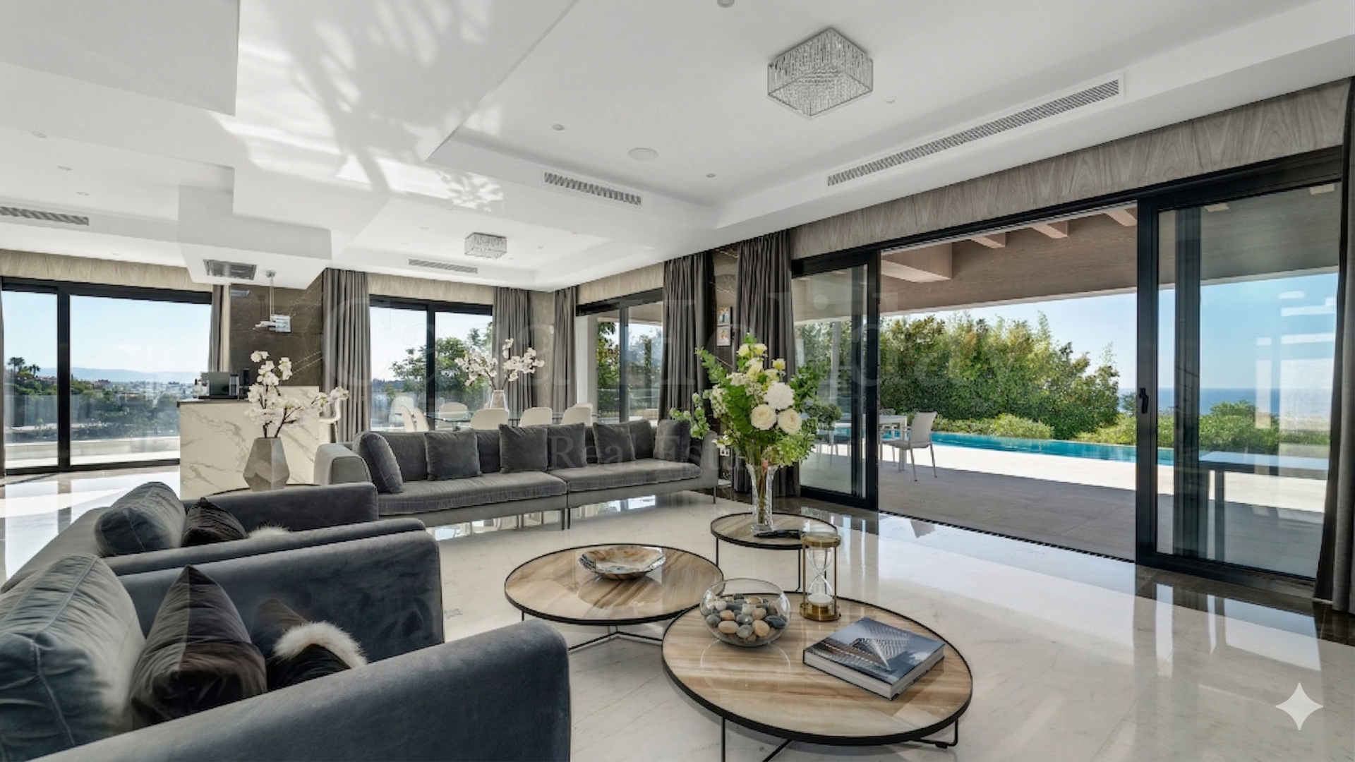 Villa en Los Flamingos Golf, Benahavis