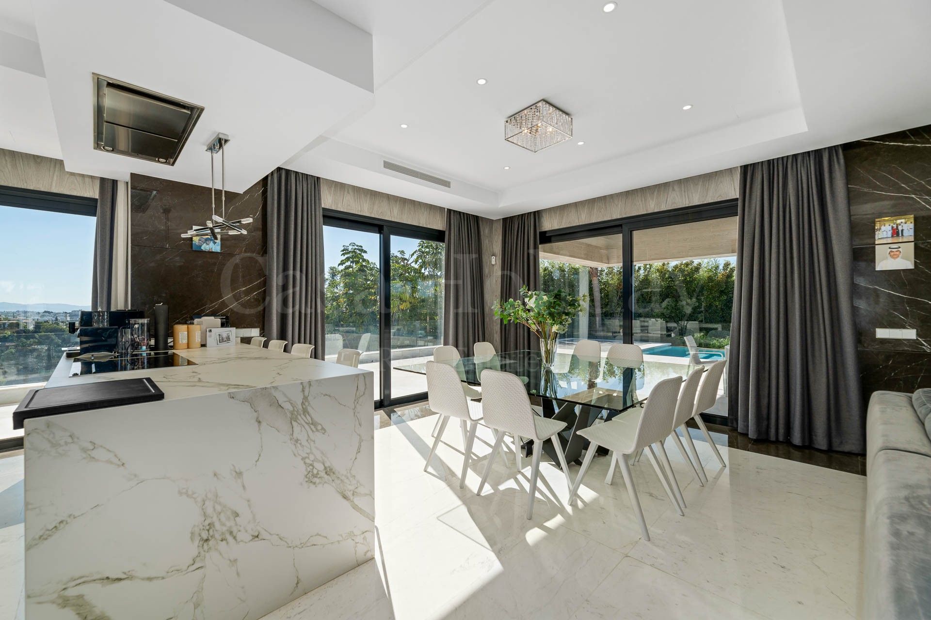 Villa en Los Flamingos Golf, Benahavis