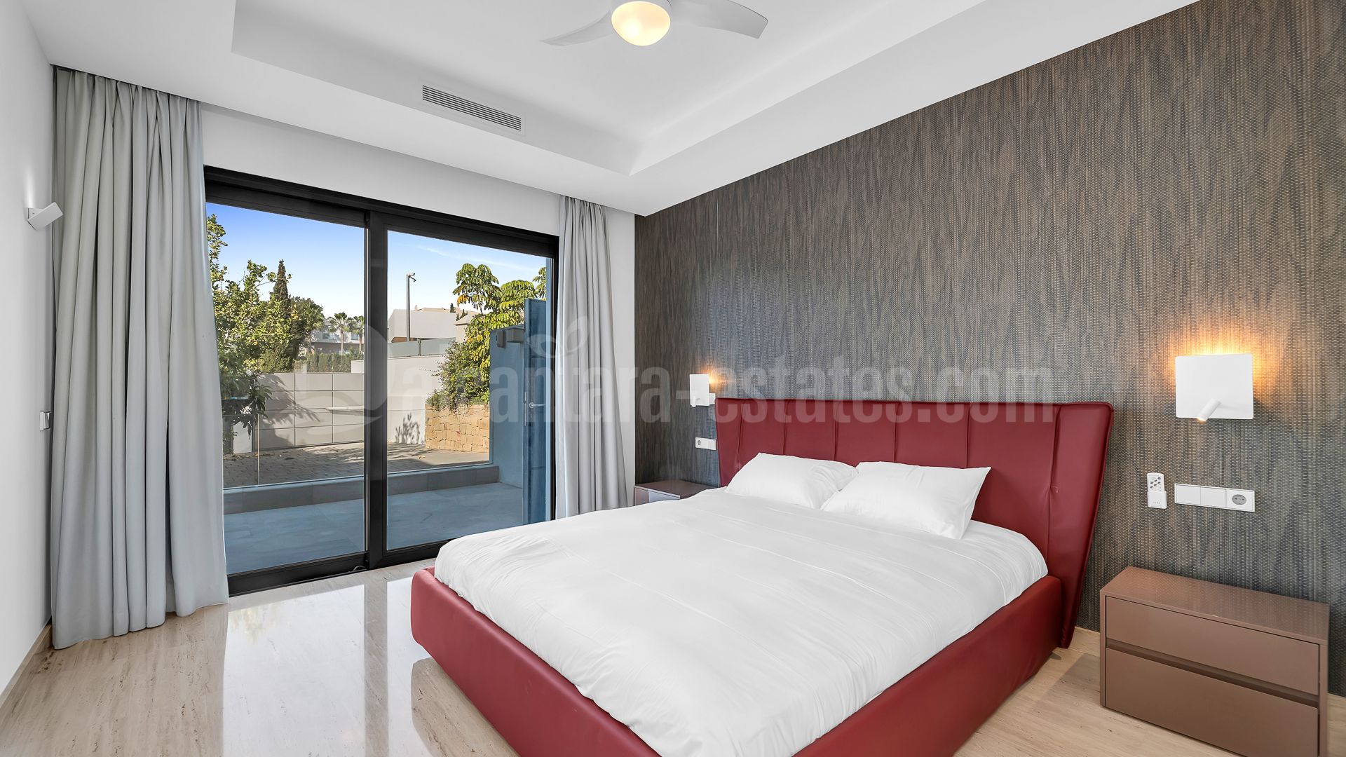 Villa in Los Flamingos Golf, Benahavis