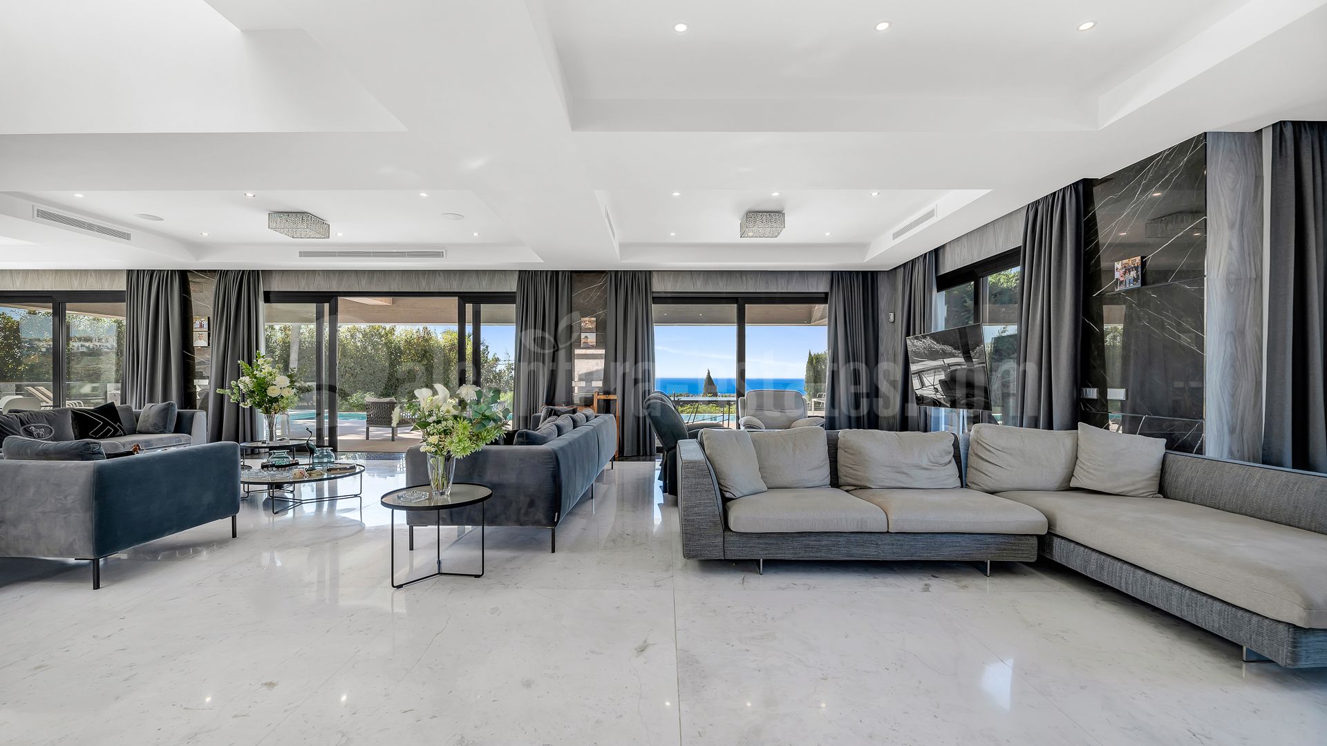 Villa in Los Flamingos Golf, Benahavis