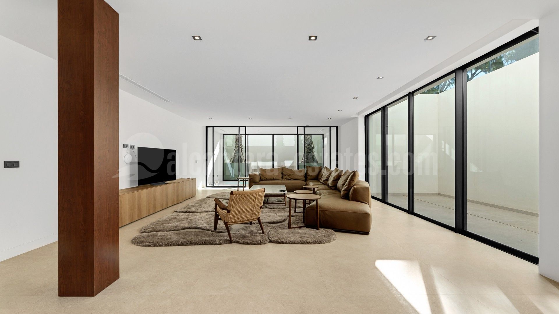 Villa in Los Flamingos Golf, Benahavis