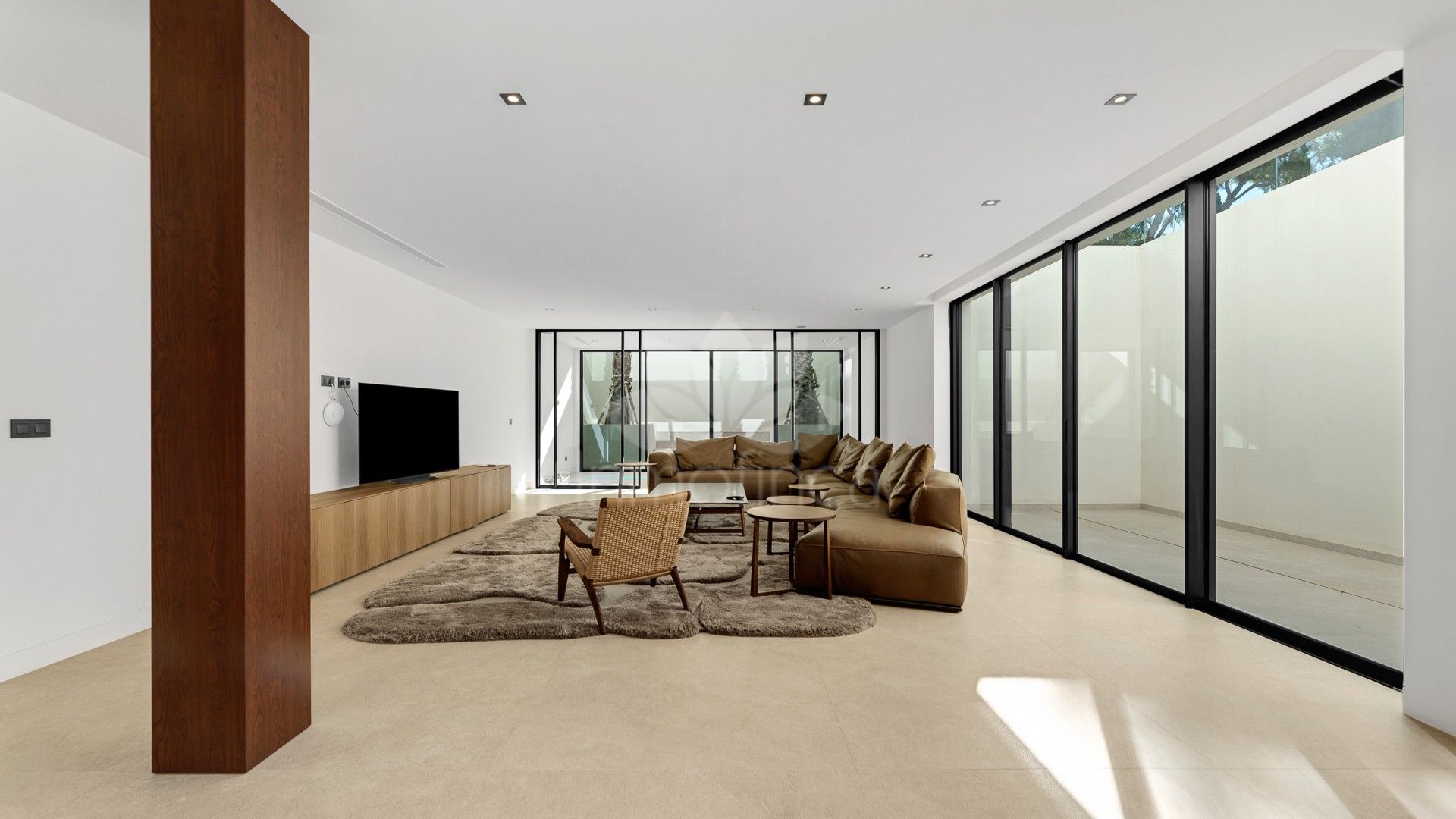 Villa in Los Flamingos Golf, Benahavis